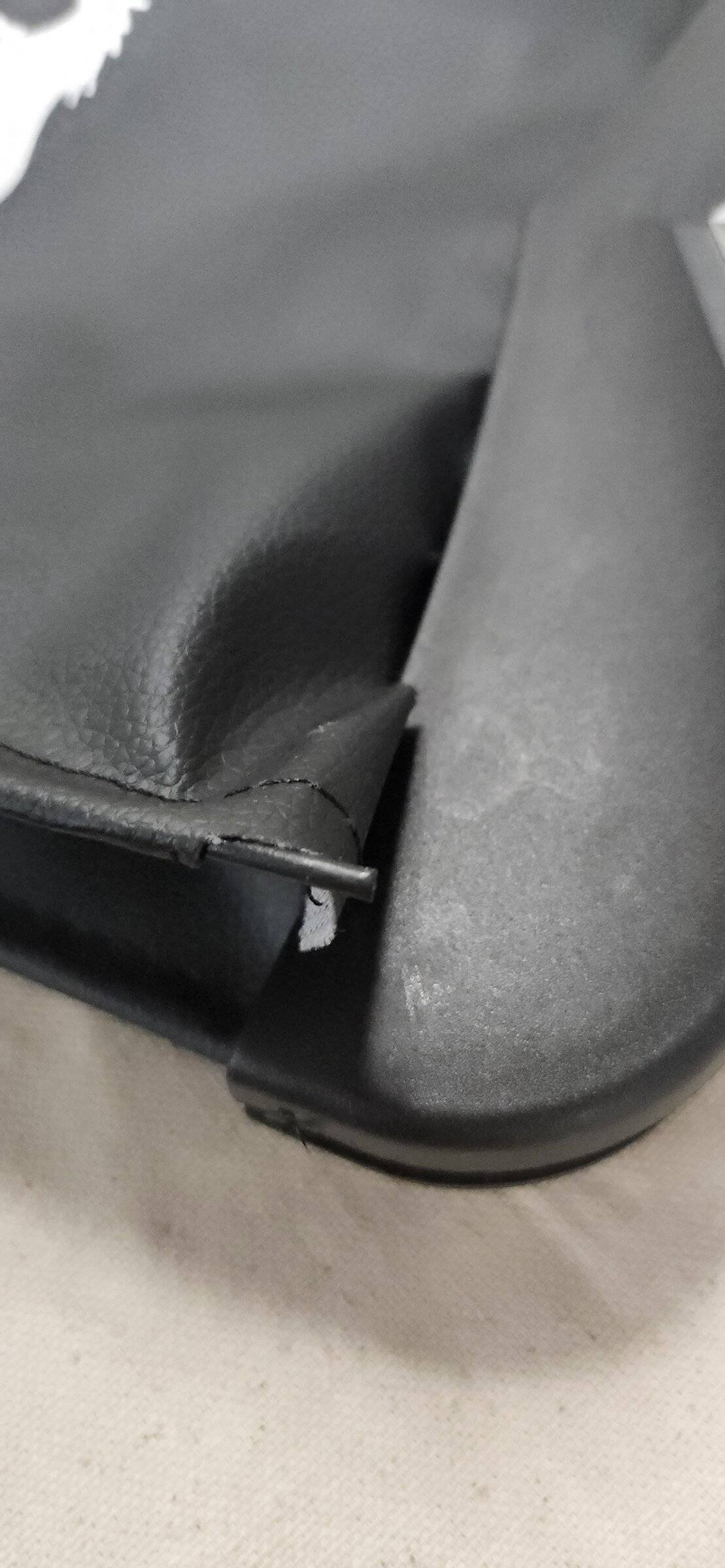 Ford Mustang Mach-E AOSK Suede Leather Garbage Bag 20220511_175120