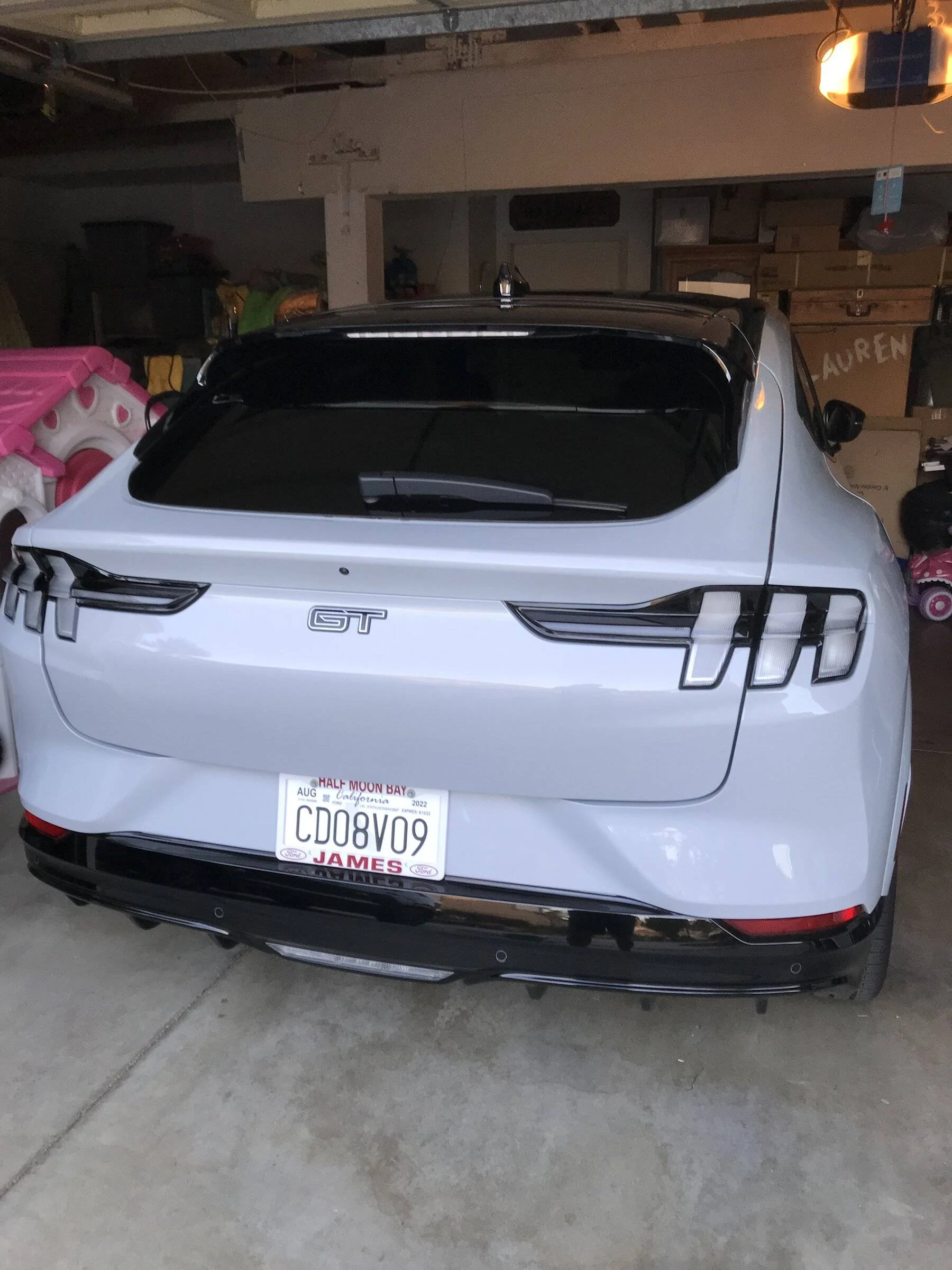 Ford Mustang Mach-E SPACE WHITE Mach-E Photos 1DC4B2AE-C25A-47BA-A3CA-FF15BDD81269