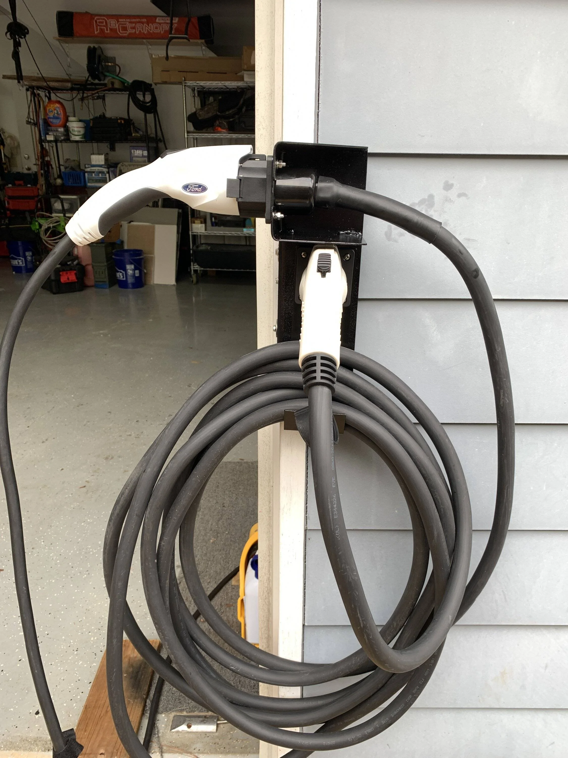 Ford Mustang Mach-E Charging cable caddy IMG_8129