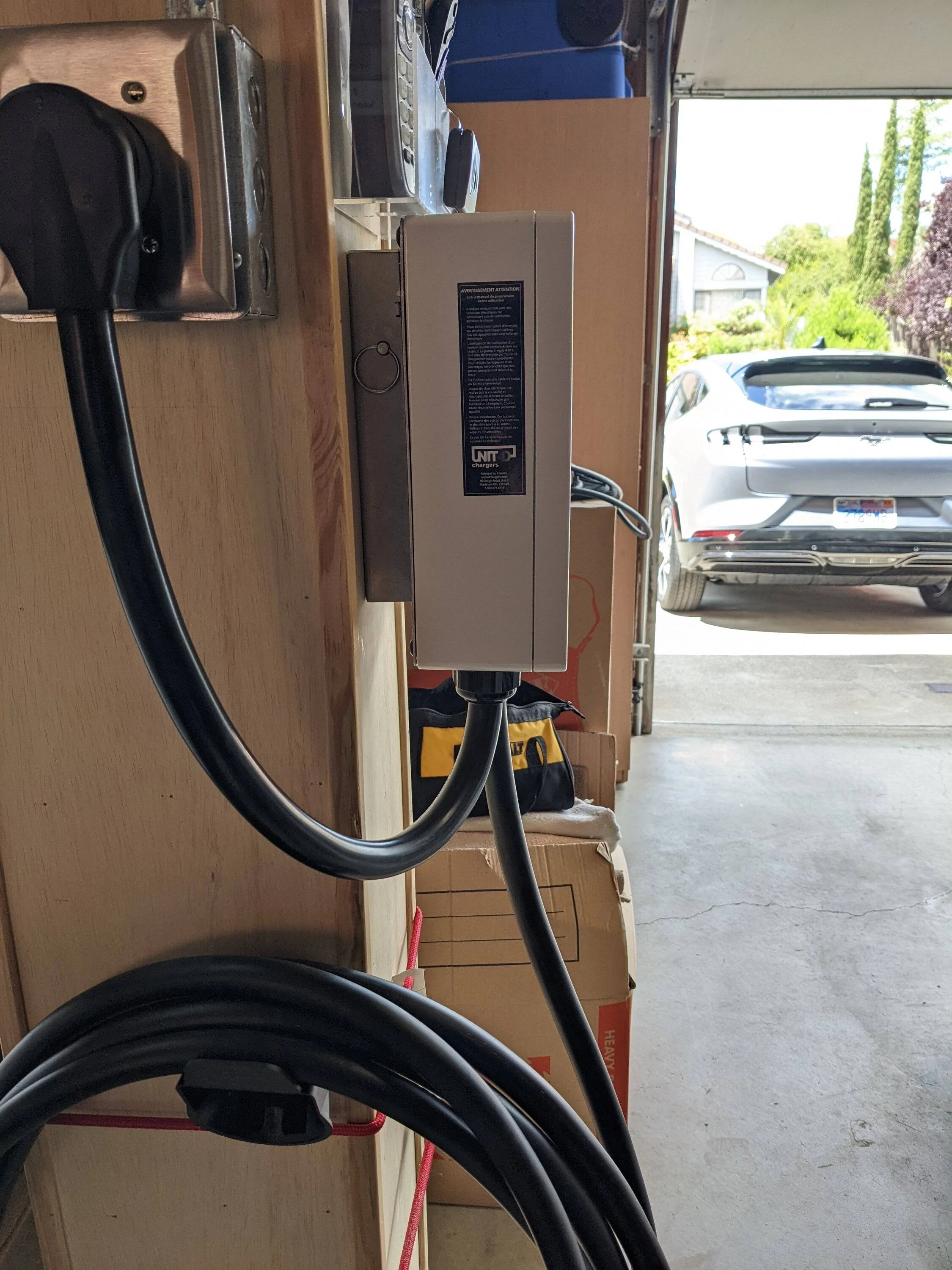 Ford Mustang Mach-E Can I mount Grizl-E as replacement for mounted Ford mobile charger? PXL_20220617_185715874