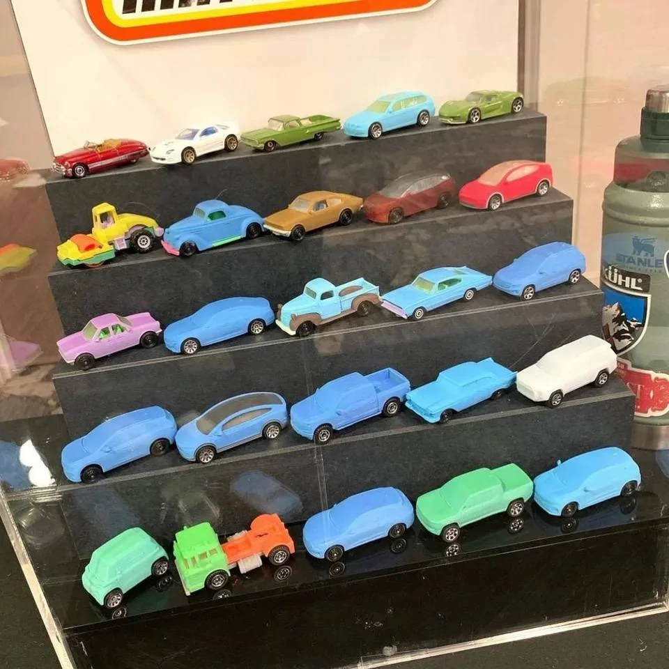 Ford Mustang Mach-E Hot Wheels Mach-E 1400 hmbn47u17fd71.jpg copy