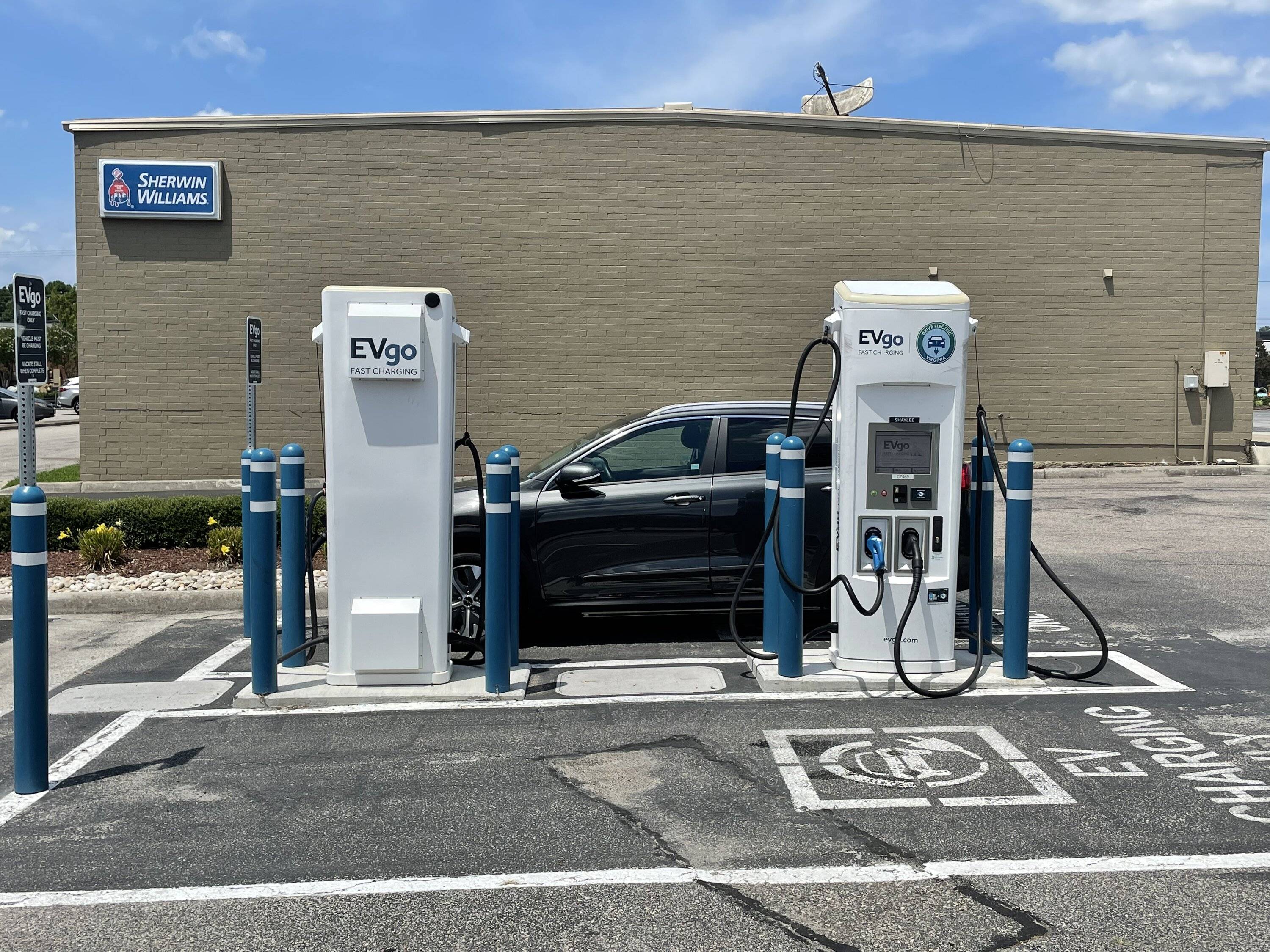 Ford Mustang Mach-E GM & Pilot to build 2000 EVgo charging stations at 500 locations along US highways BDE65BAF-33B3-4828-BC01-1C61D574B039