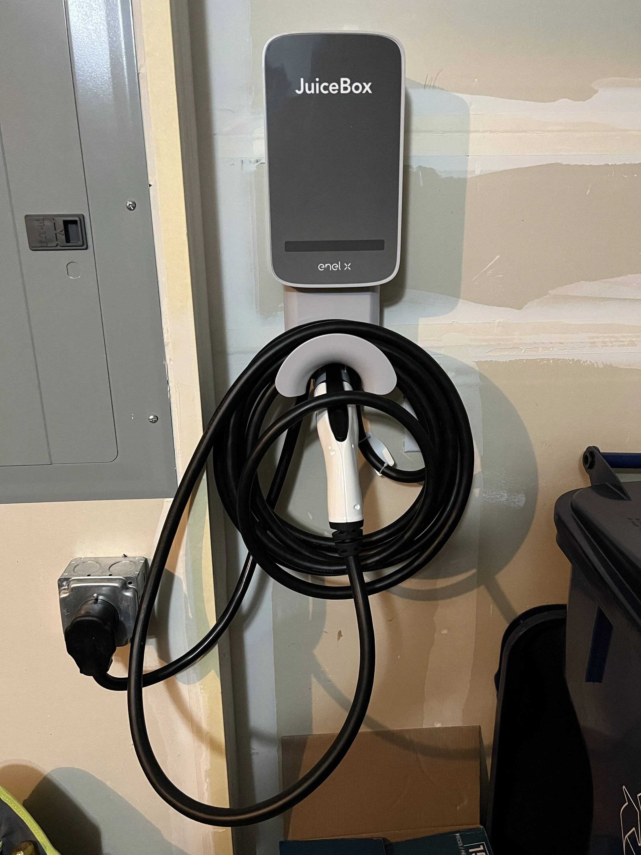 Ford Mustang Mach-E JuiceBox 40 installed! 16DAFEE9-DD4F-4EED-8BA4-9D0B96FE0021