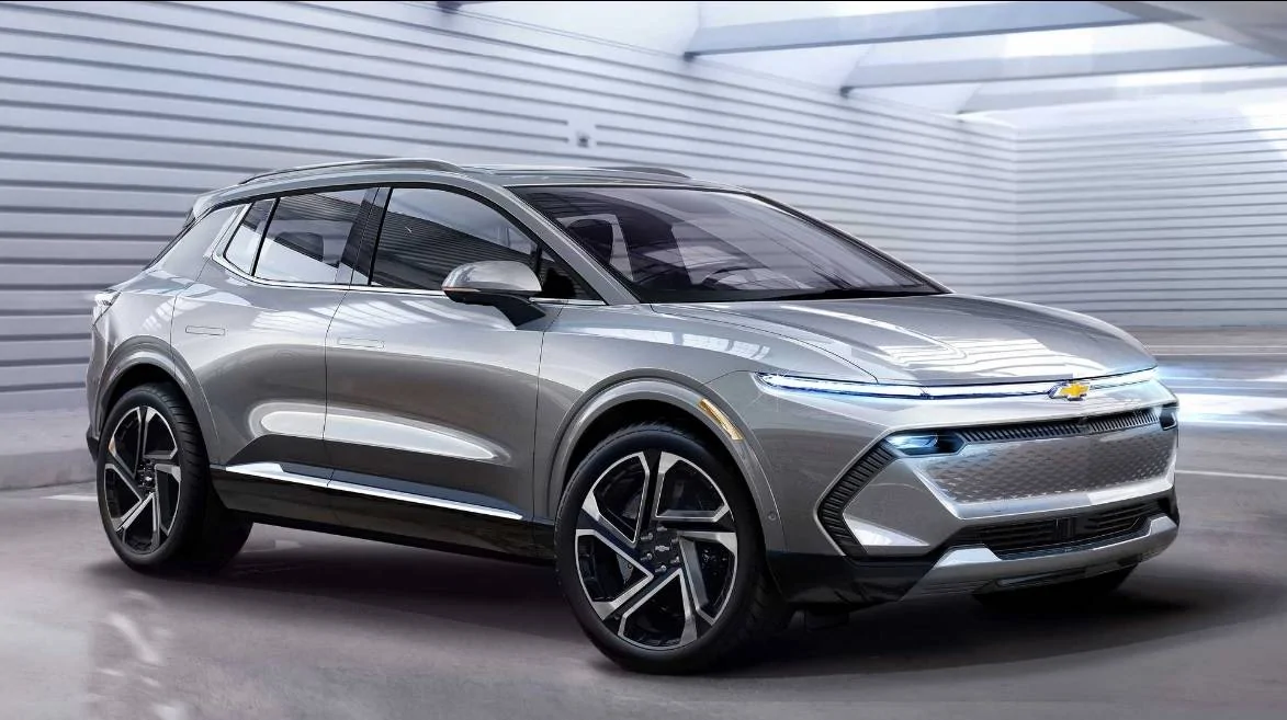 Ford Mustang Mach-E MME vs Chevy Equinox EV Equinox EV-render
