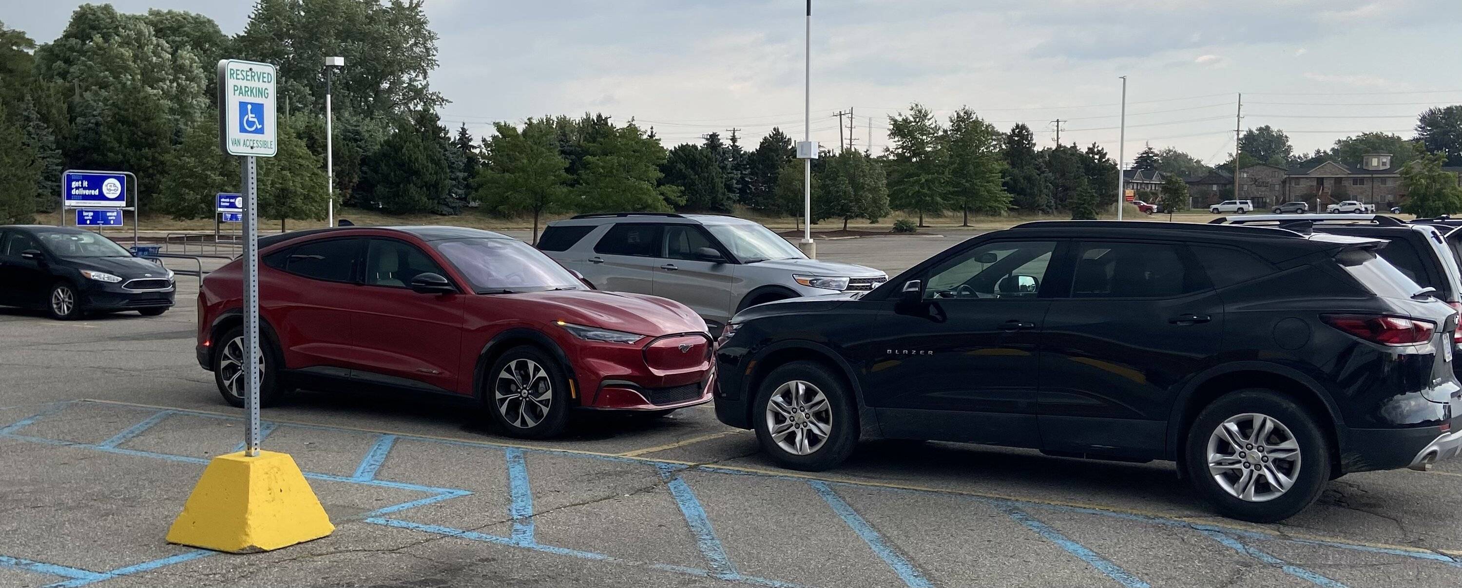 Ford Mustang Mach-E MME vs Chevy Blazer EV 903D1DE9-820E-4943-BEFF-5B191968098D