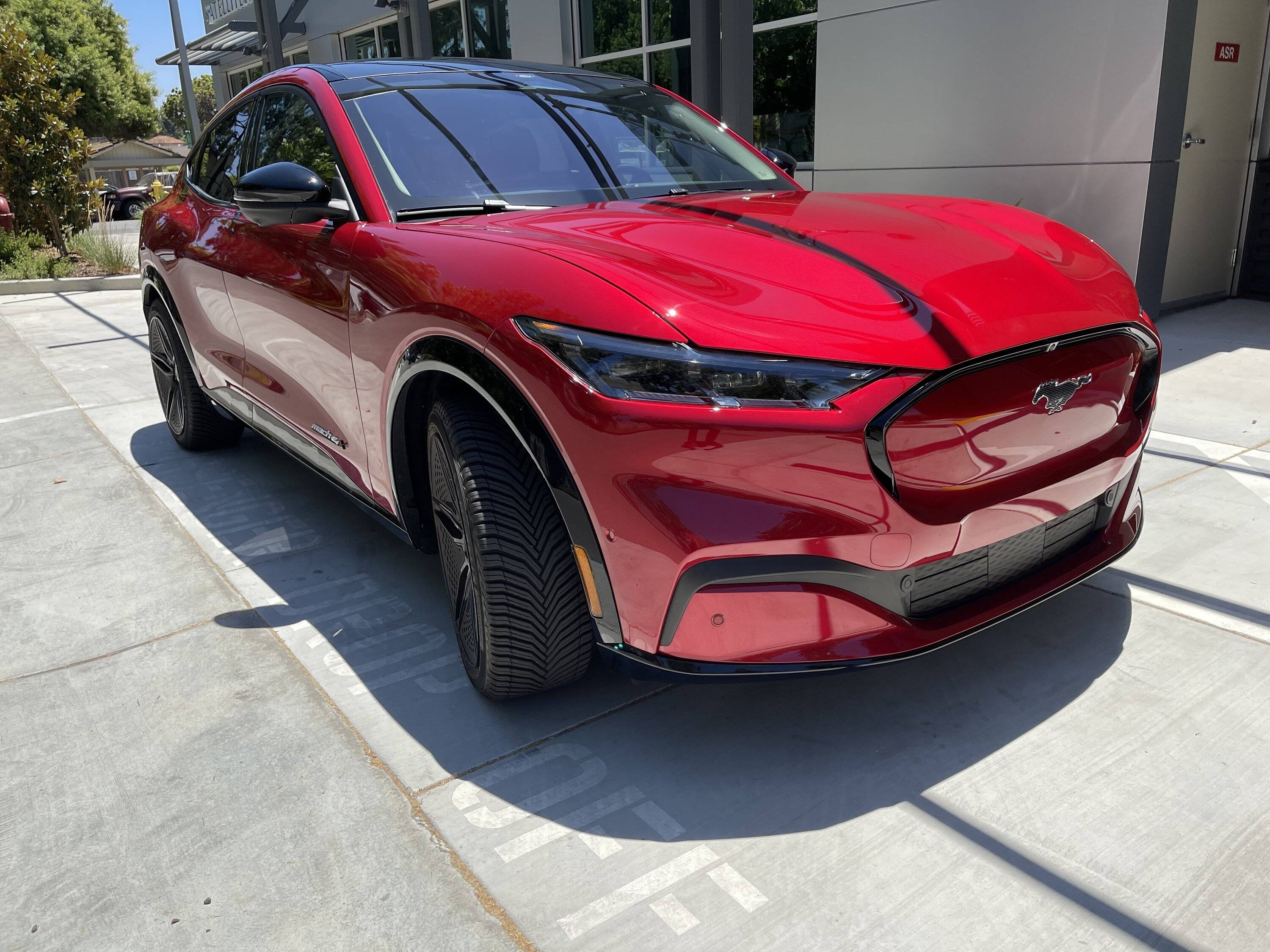 Ford Mustang Mach-E EV Tires Education - Performance vs. Efficiency (by Motortrend) 4FFF0805-AE1B-4FE7-9DAE-227D1EB739A9