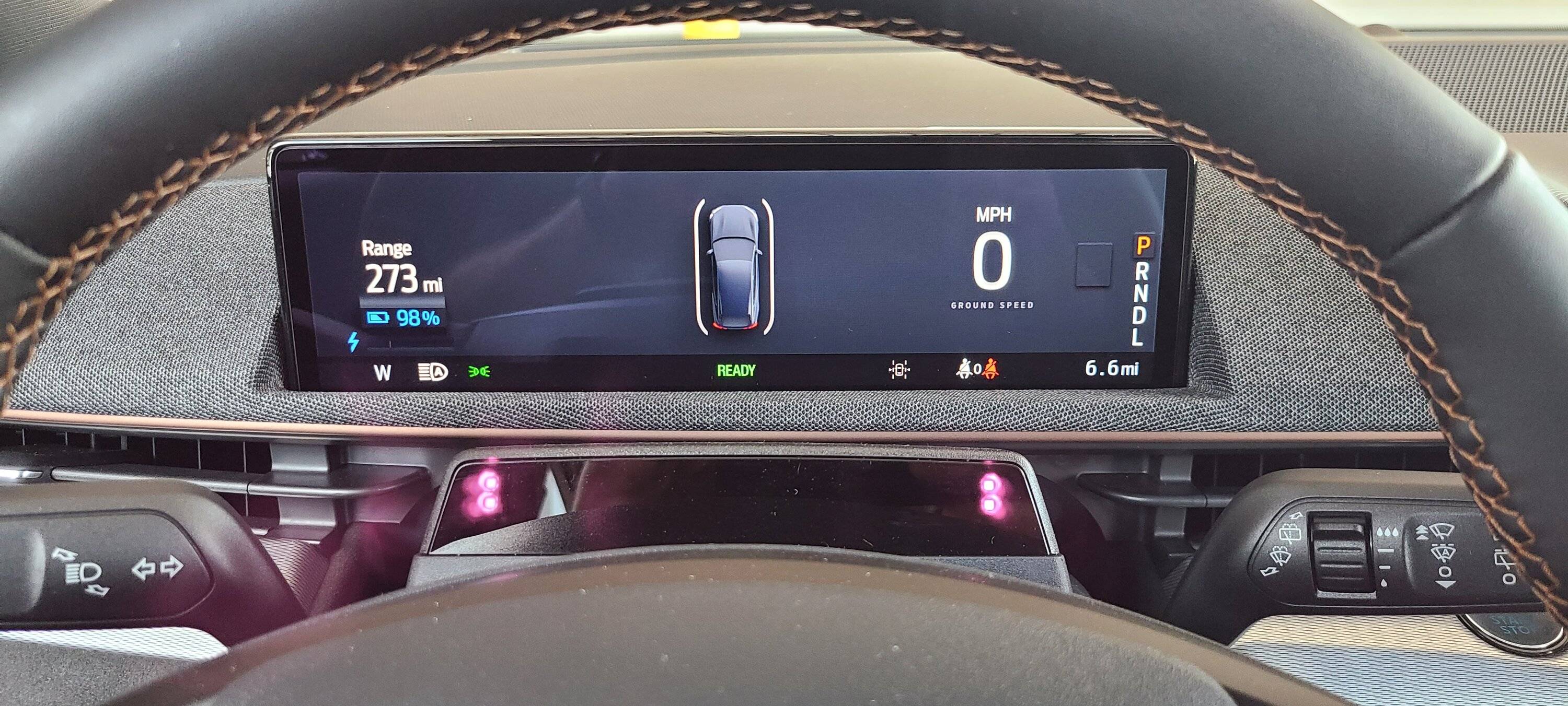 Ford Mustang Mach-E We have full-screen Android Auto! Which update initiated this? 20220722_131827