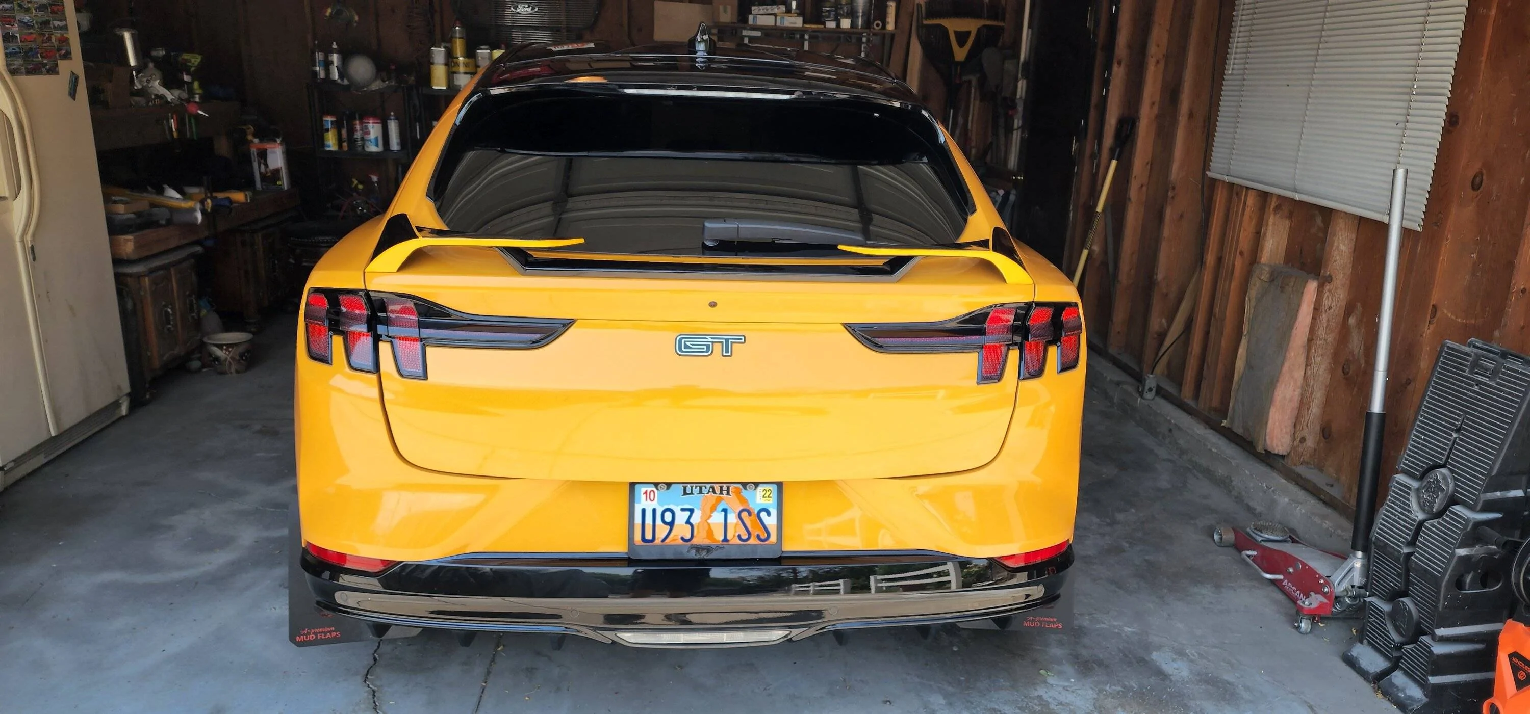 Ford Mustang Mach-E Cyber Orange vinyl wrap 20220731_123356