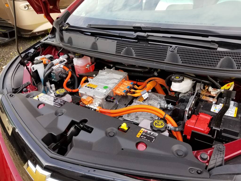 Ford Mustang Mach-E mach e vs chevy bolt euv - Thoughts??? bolthoodopen