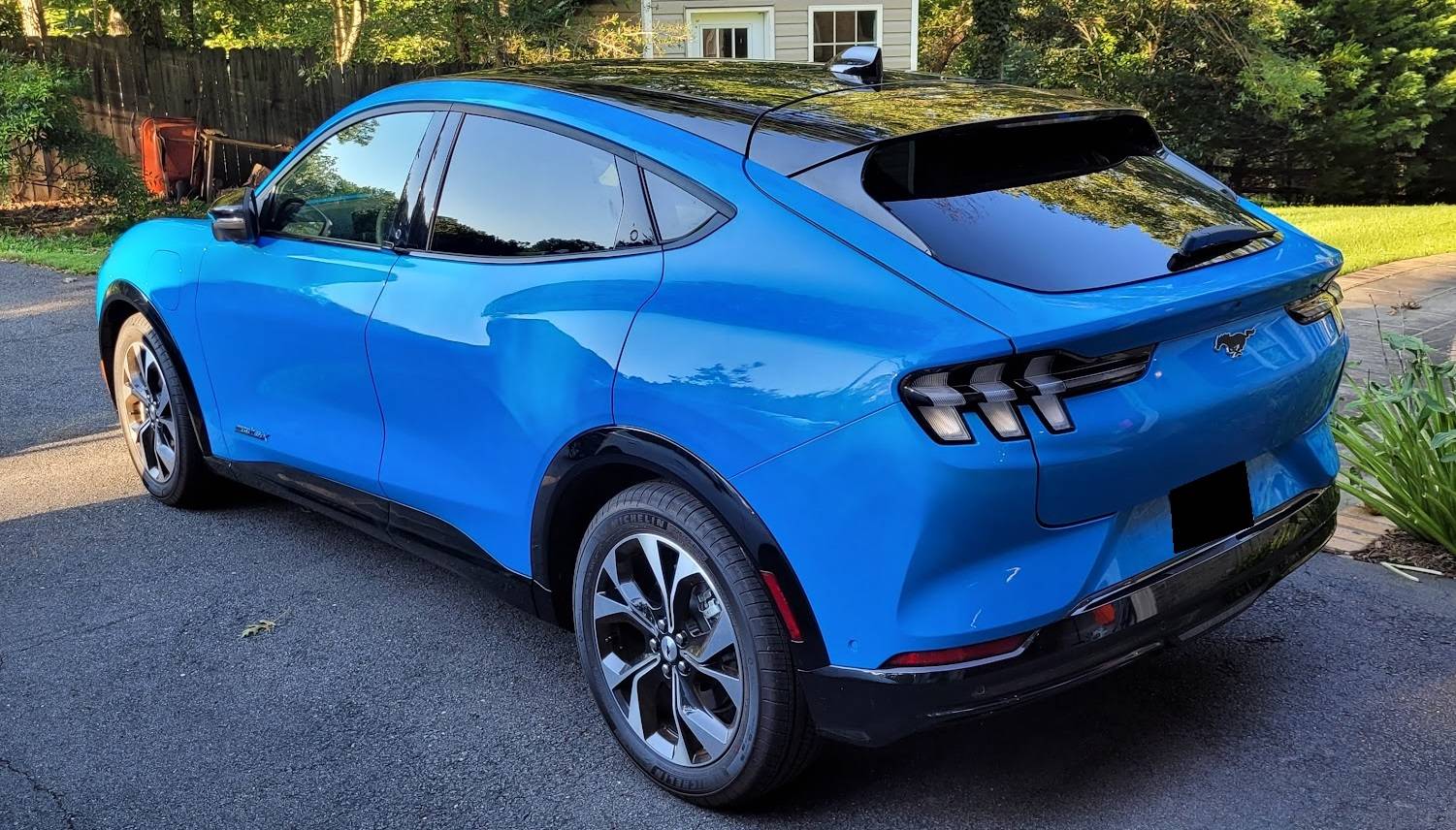 Ford Mustang Mach-E GRABBER BLUE Mach-E Photos Seska_rear_Cro