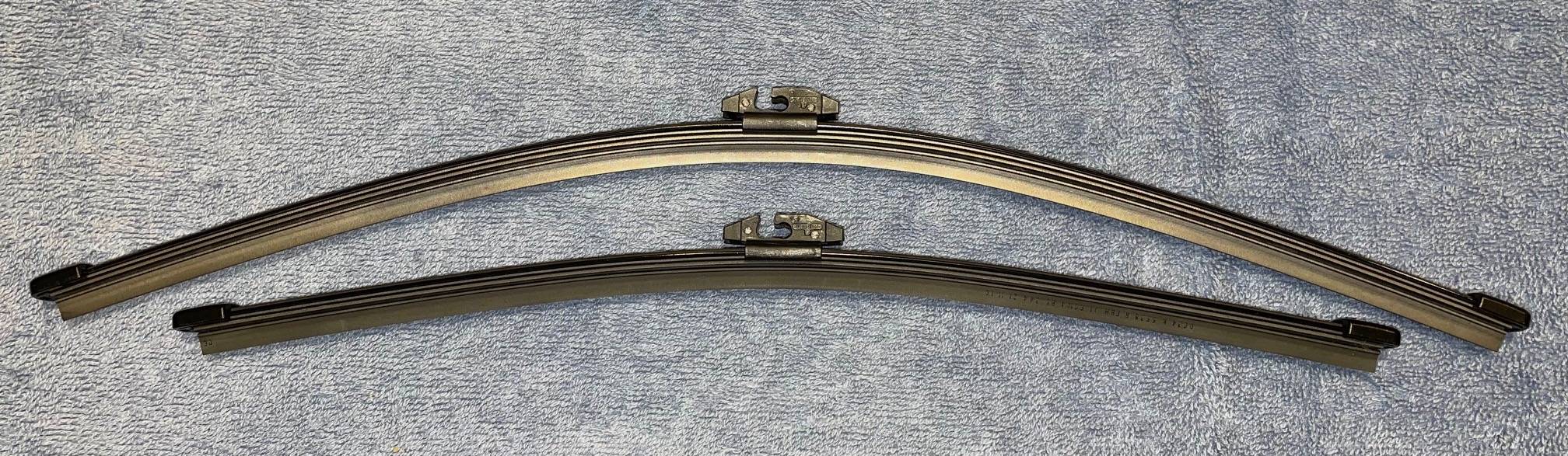 Ford Mustang Mach-E Rear wiper blade - longer replacement? IMG_1046