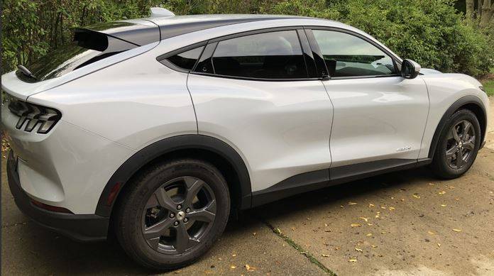 Ford Mustang Mach-E SPACE WHITE Mach-E Photos waxed.JPG
