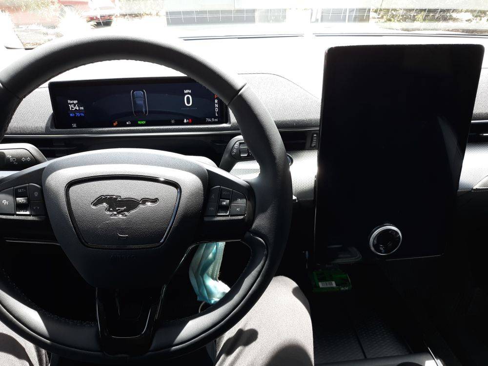 Ford Mustang Mach-E Infotainment Screen reset itself while driving 20210416_BlackCenterConsole