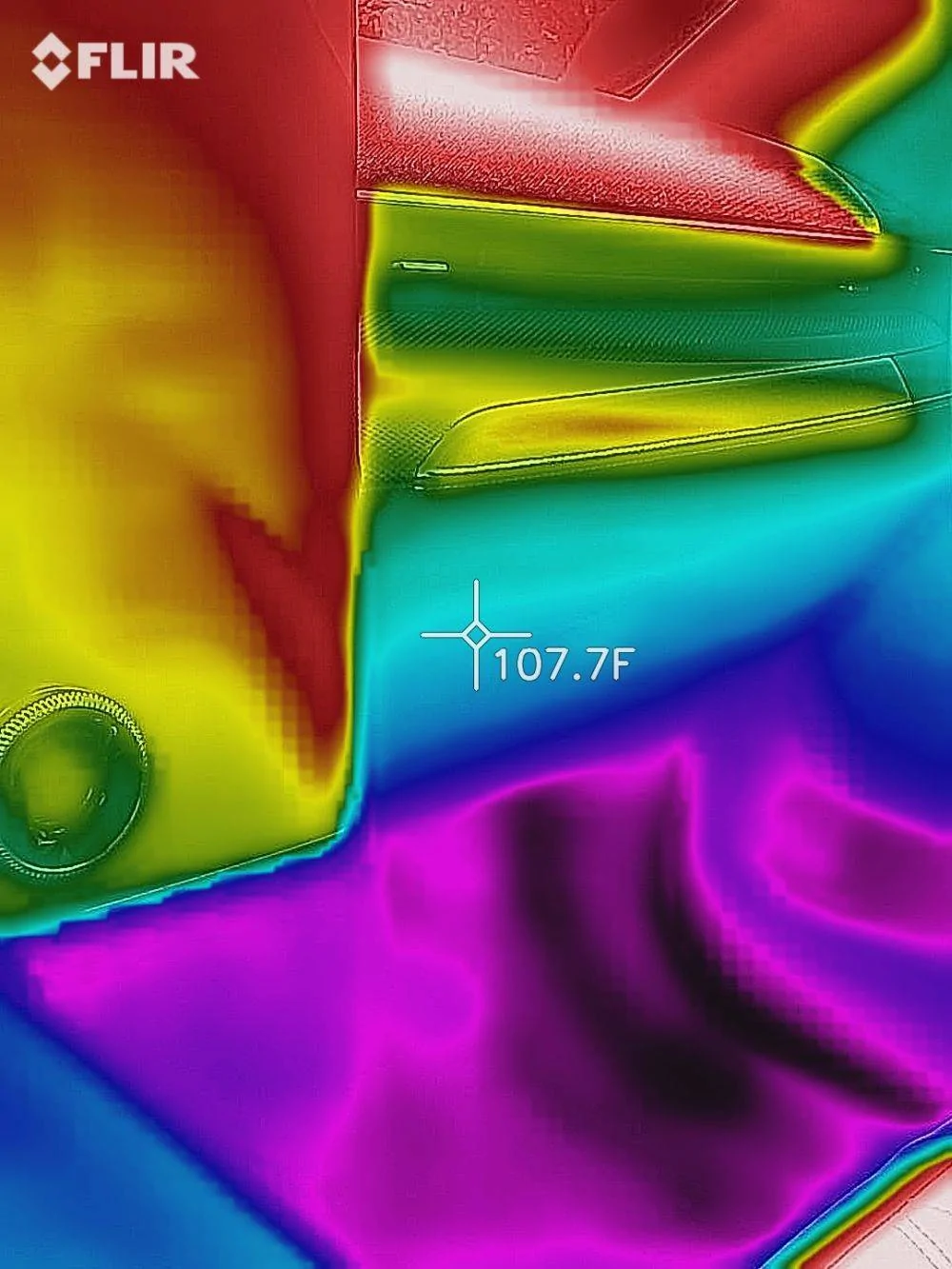 Ford Mustang Mach-E Infotainment Screen reset itself while driving flir_cabin108