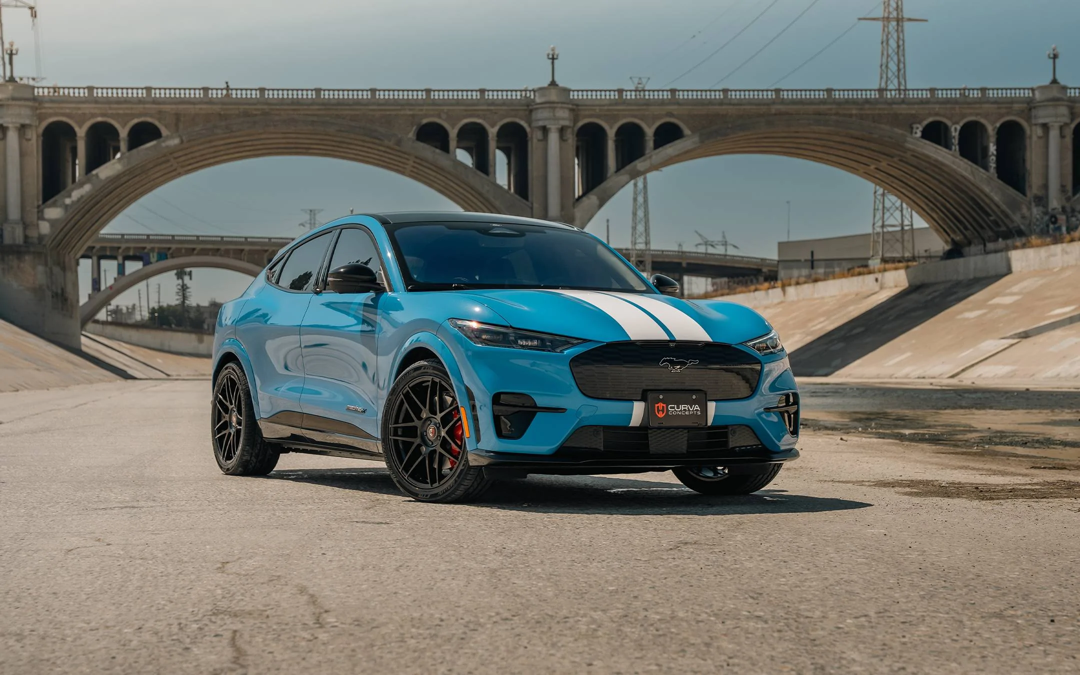 Ford Mustang Mach-E Mach-E Aftermarket wheel and tire information and pictures Mach-E-C300-Curva