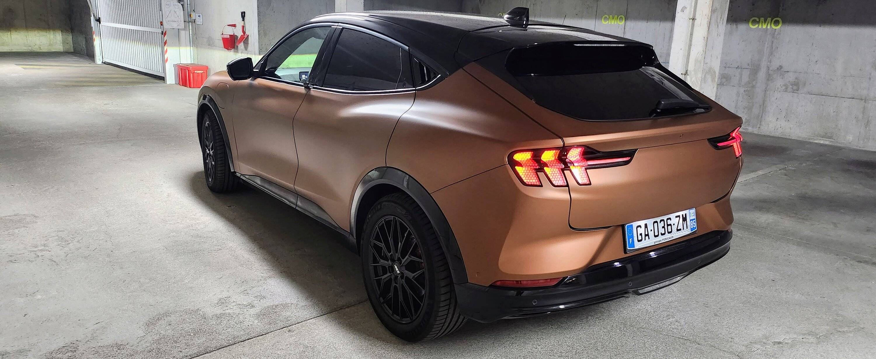 Ford Mustang Mach-E Covering Mach-e 20220930_201131