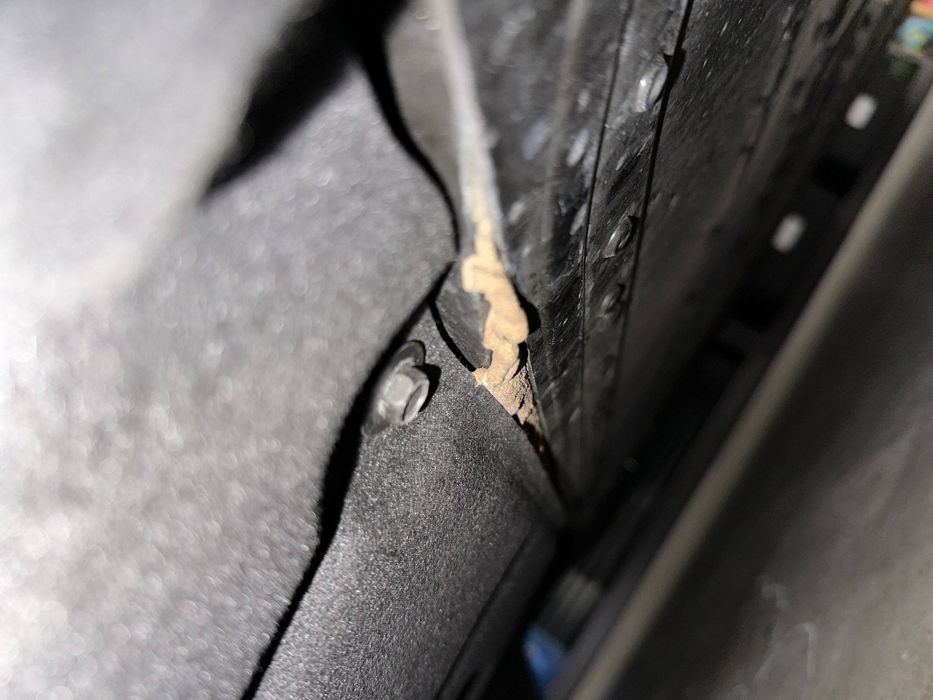 Ford Mustang Mach-E Brown/Rusty looking stuff on undercarriage 5B6ADF34-0724-4C43-B5C8-316C1B718FF4