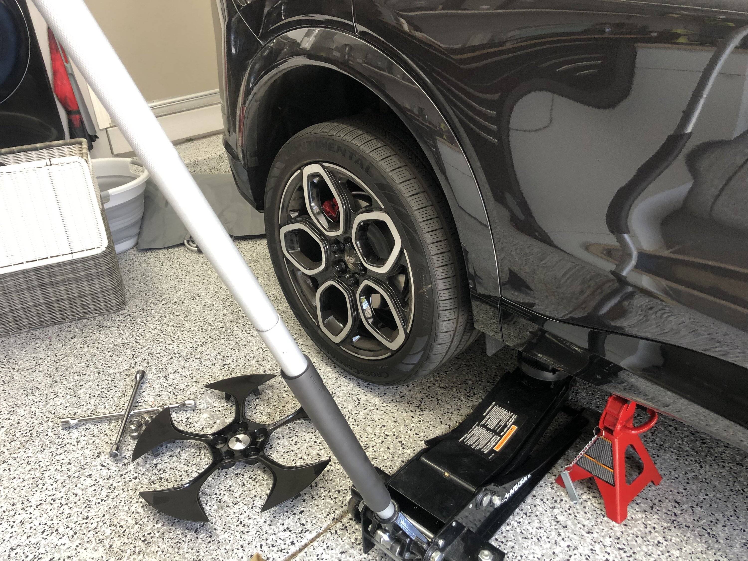 Ford Mustang Mach-E Mach-E GT wheels aero cover removal - photos & instructions writeup DIY 07A66C28-6318-4D36-B17C-8A7065DBC5A4