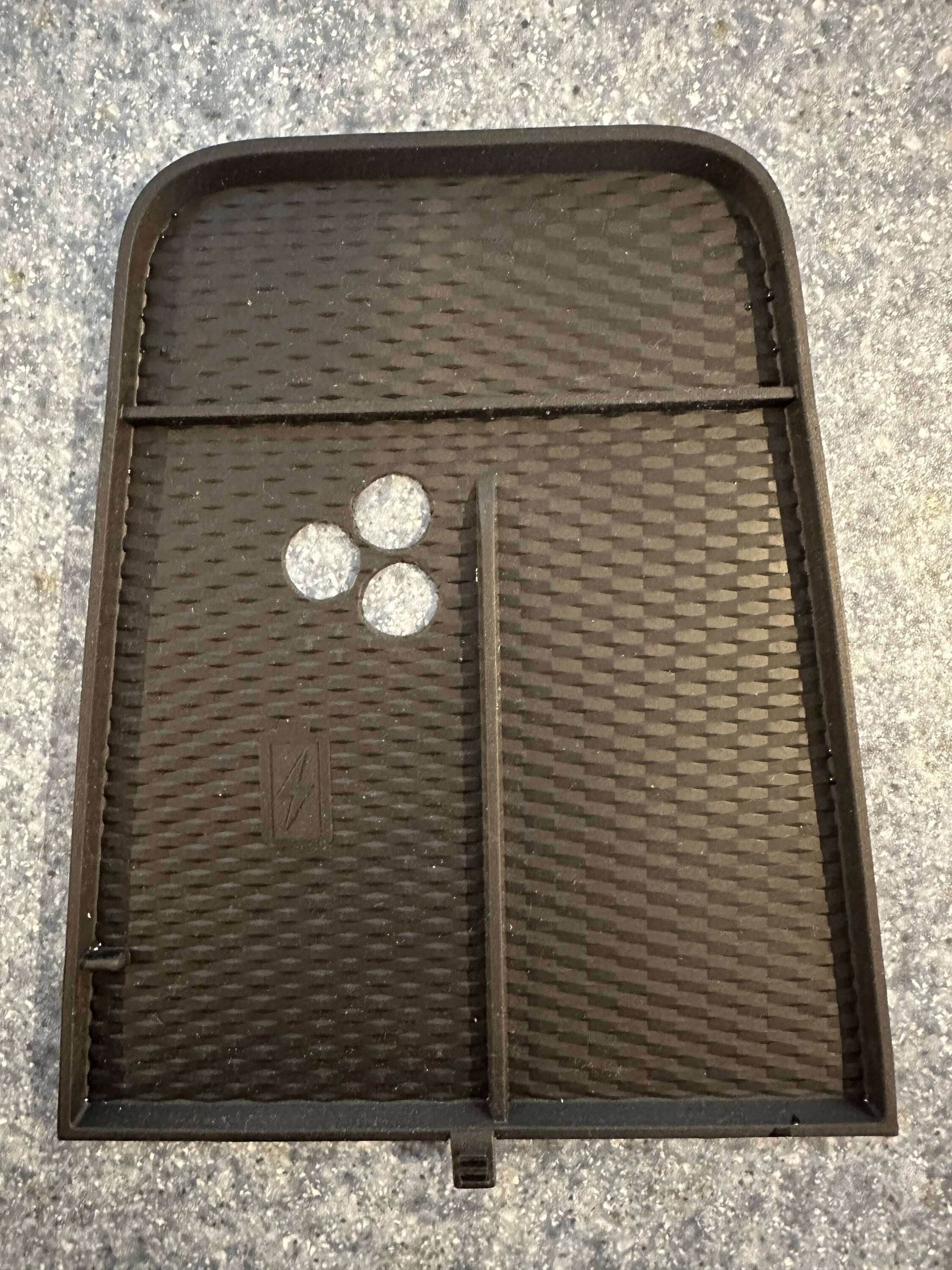 Ford Mustang Mach-E Solution to phone slipping off the charging pad! 📱 C4289573-F4DB-476D-9187-A1624E3611F5