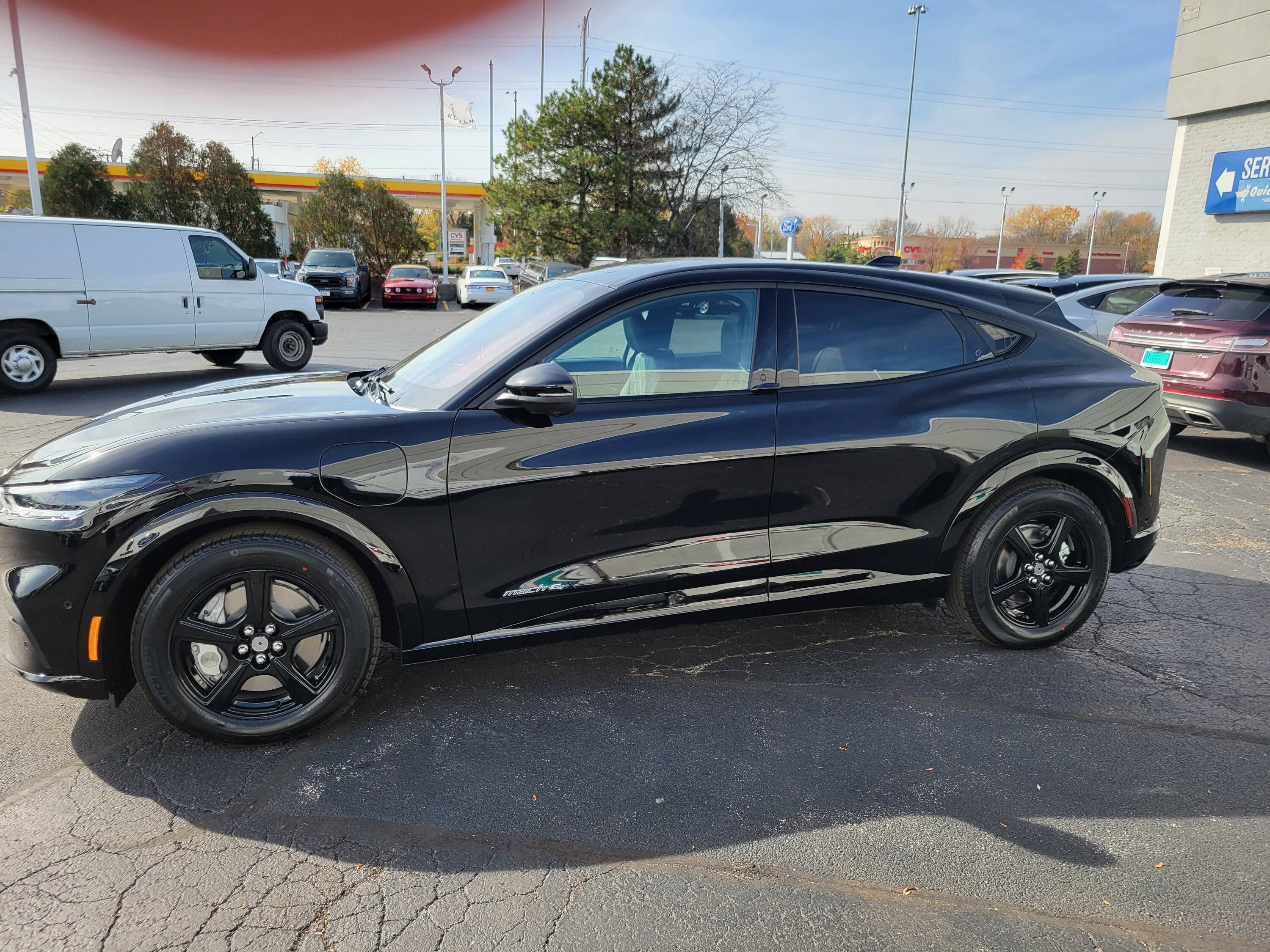 Ford Mustang Mach-E Route 1 wheels without Aero Covers - the finished look with center caps installed 20221027_132724
