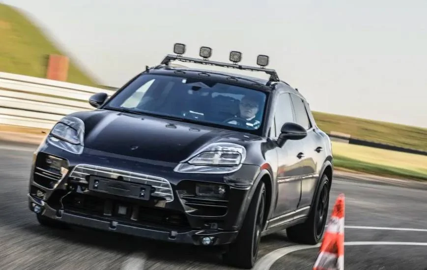 Macan EV.webp