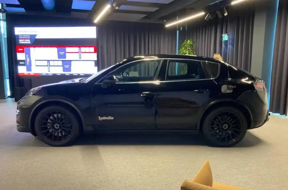 Macan EV-2.webp
