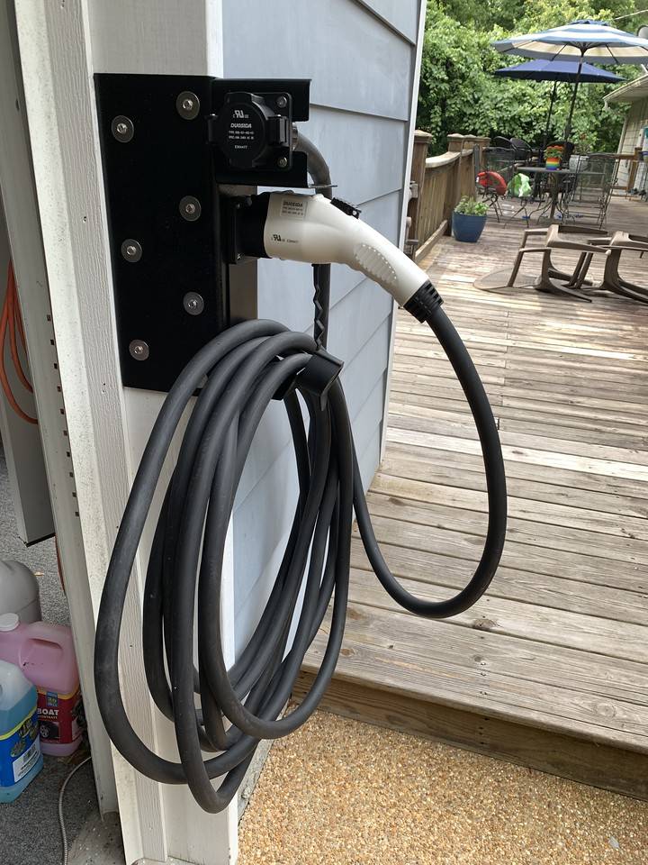 Ford Mustang Mach-E How often to charge i-XWH5pDG-X2