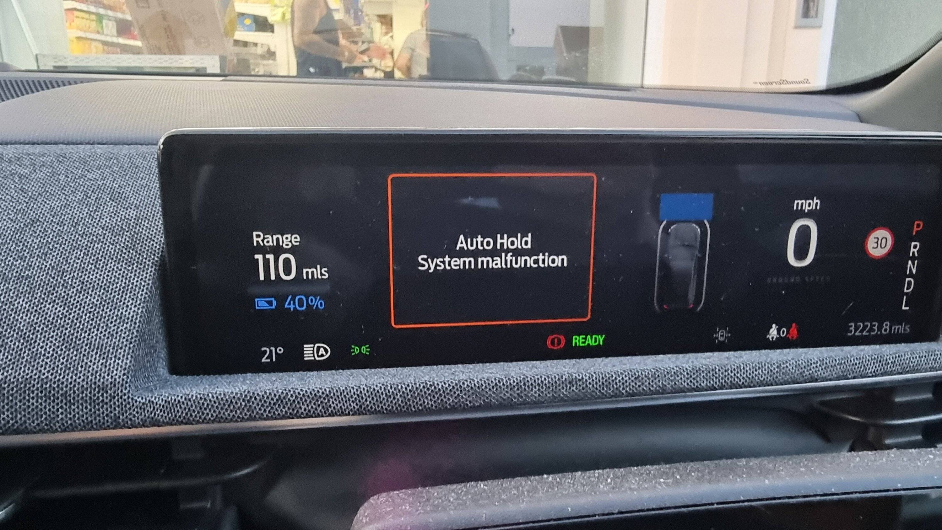 Ford Mustang Mach-E Electronic Handbrake Behaviour 20220830_194401