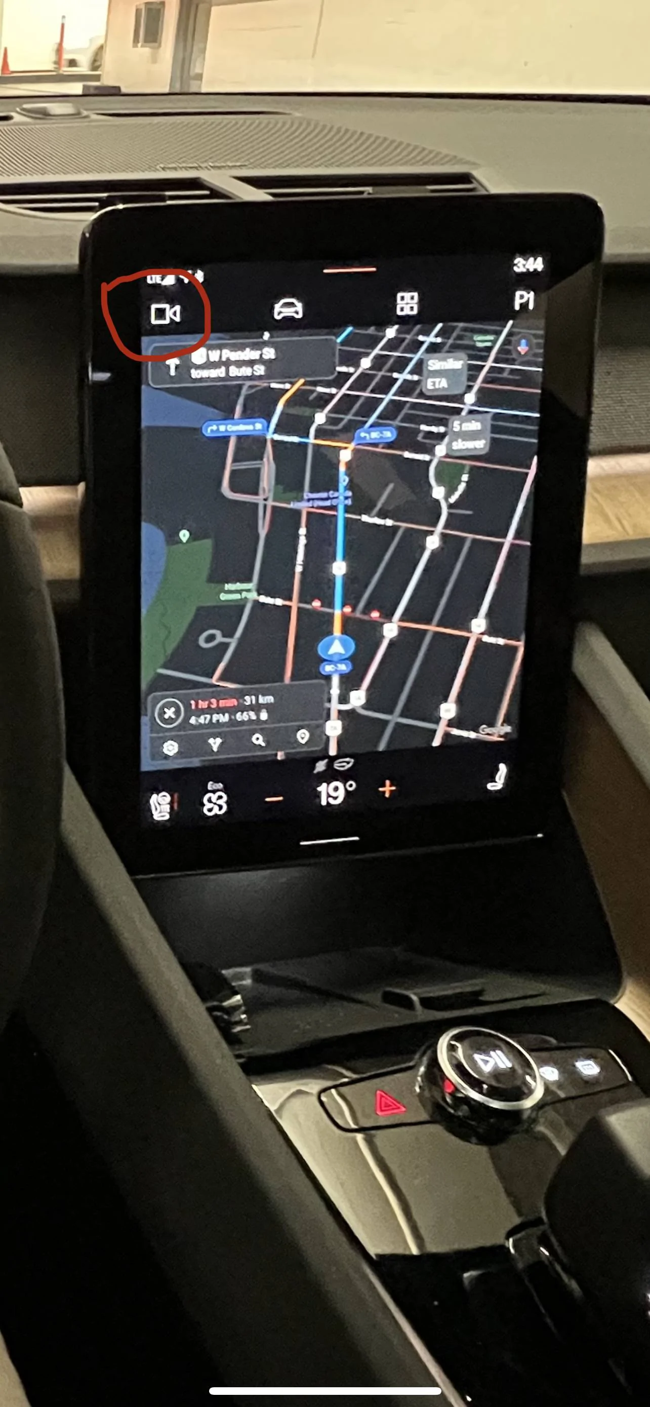Ford Mustang Mach-E Sync 4A Update Overview from Ford - Larger Apple CarPlay Android Auto interface, added dial functionality & more 3782015D-C23D-487A-B4CB-3620AFB43A28