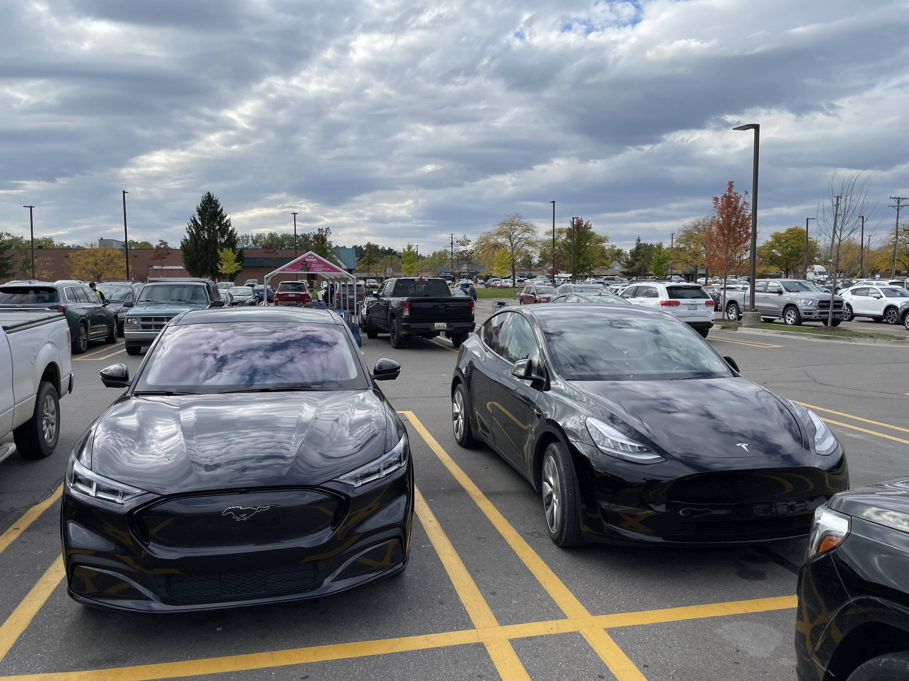 Ford Mustang Mach-E DARK MATTER GRAY Mach-E Photos E39C2722-ACEF-41D7-A7F6-4974F3C9C888