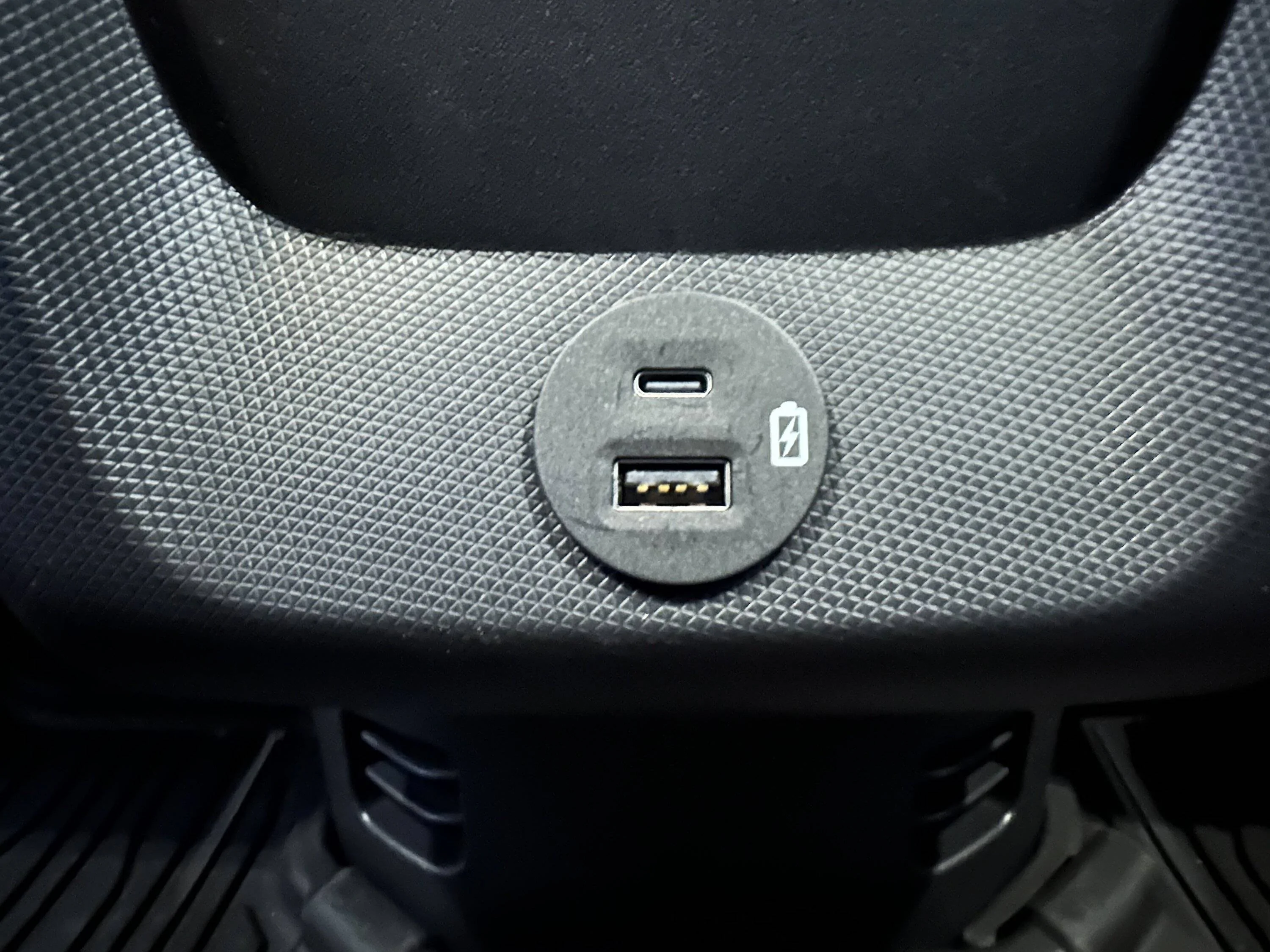 Ford Mustang Mach-E Covering Rear USB Ports ACD4465E-A29B-44CF-828A-DE57839DE400