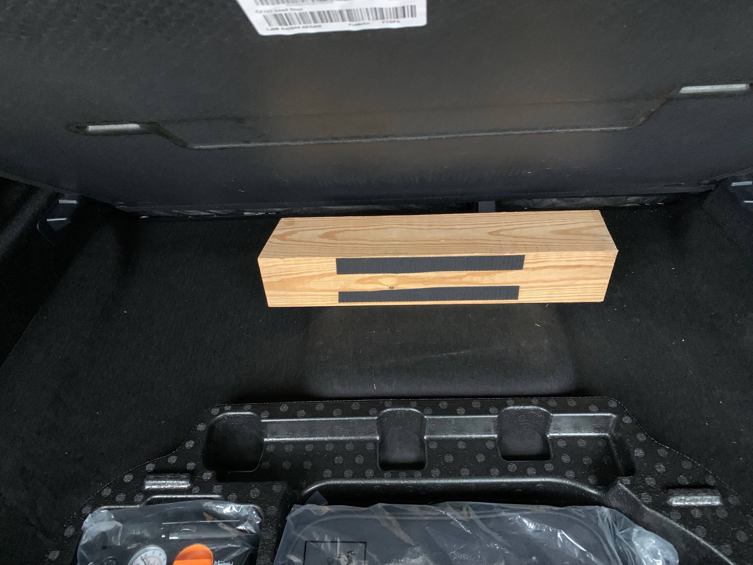 Ford Mustang Mach-E DIY Additional support for your cargo floor IMG_9573