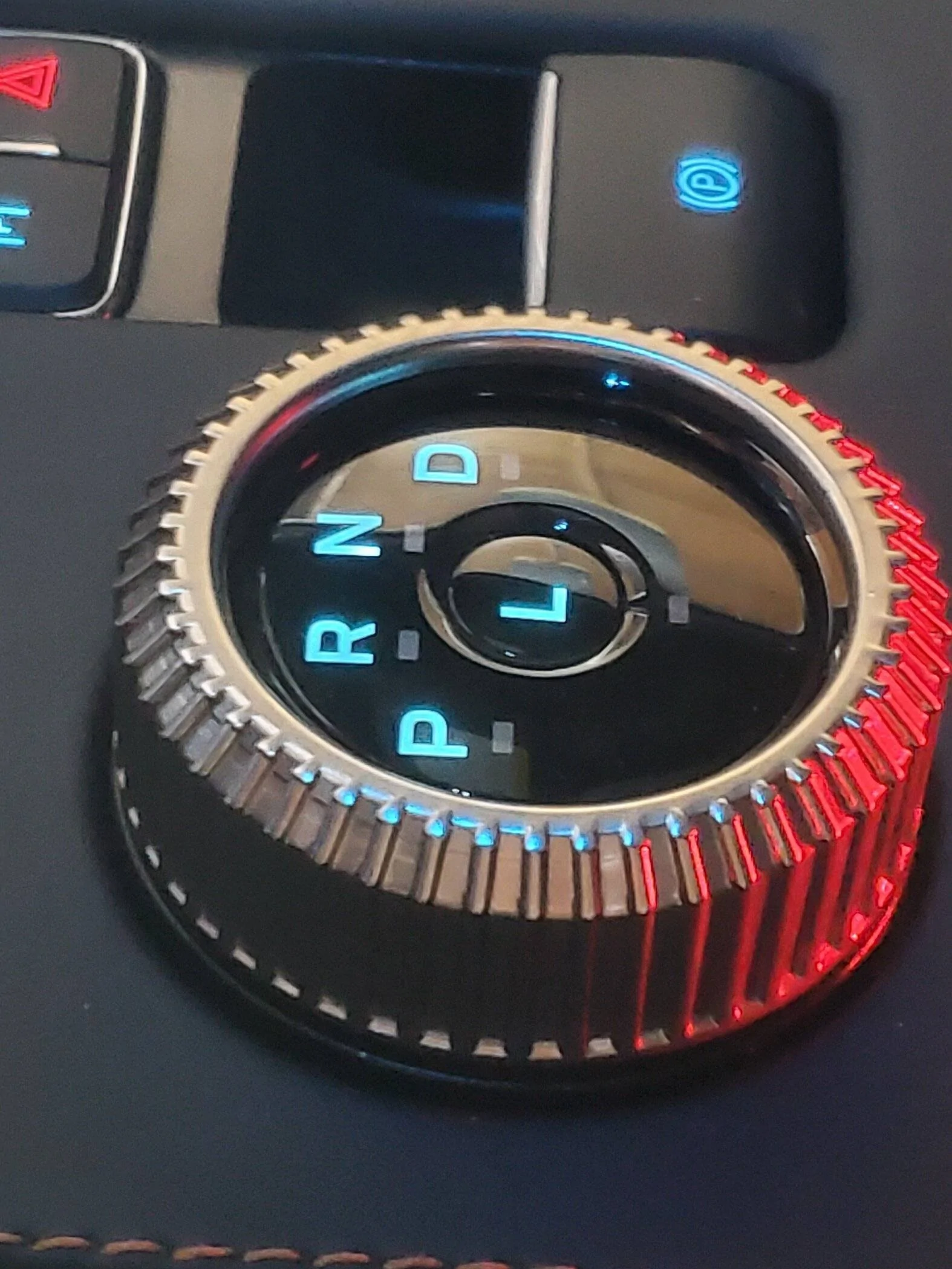 Ford Mustang Mach-E Update【AOSK】We want to appreciate all your support, and we prepared a Christmas Gift for you AOSK_Kno