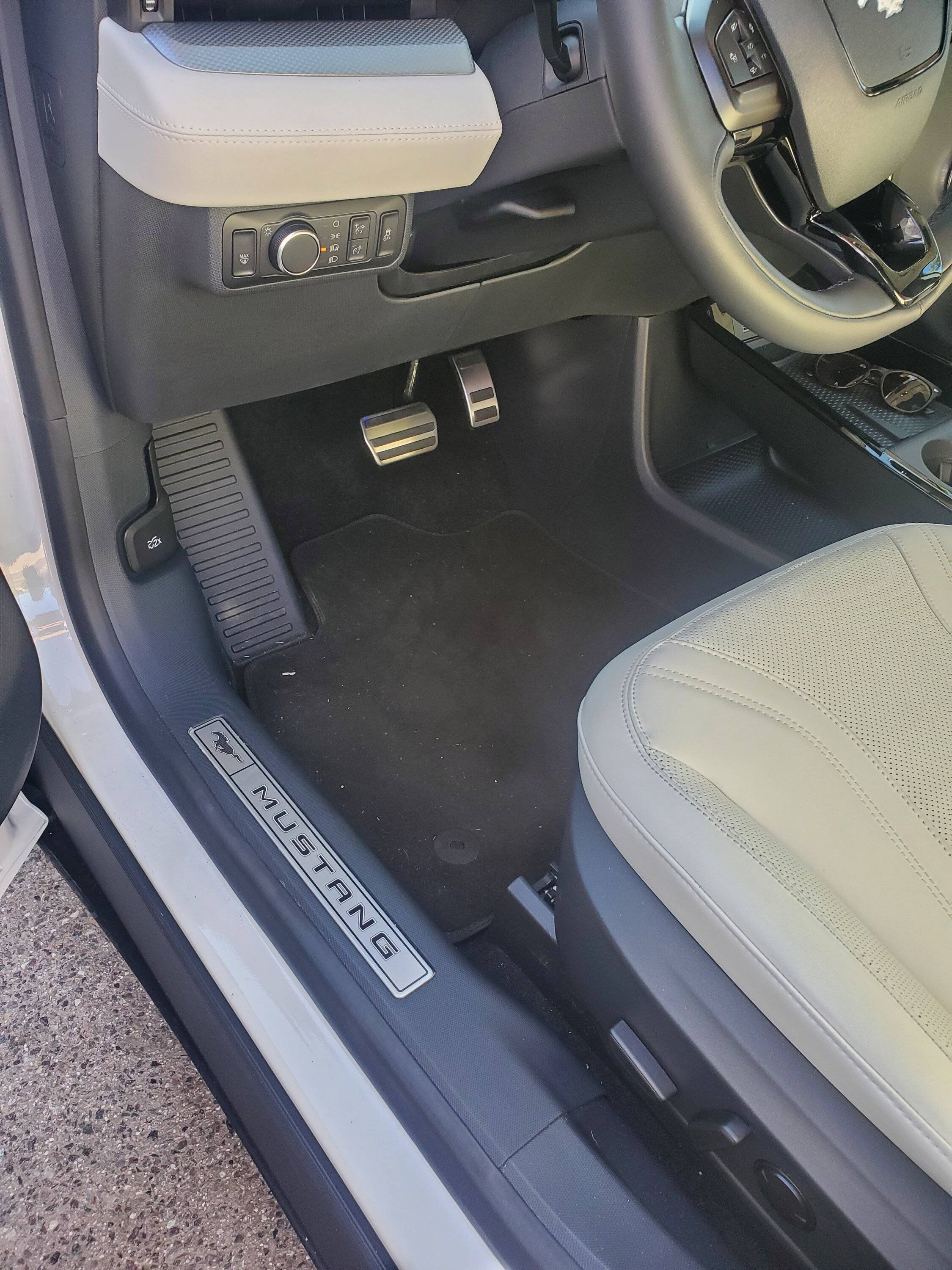 Ford Mustang Mach-E Nice looking pedals. Cheap mod. 20221204_123202