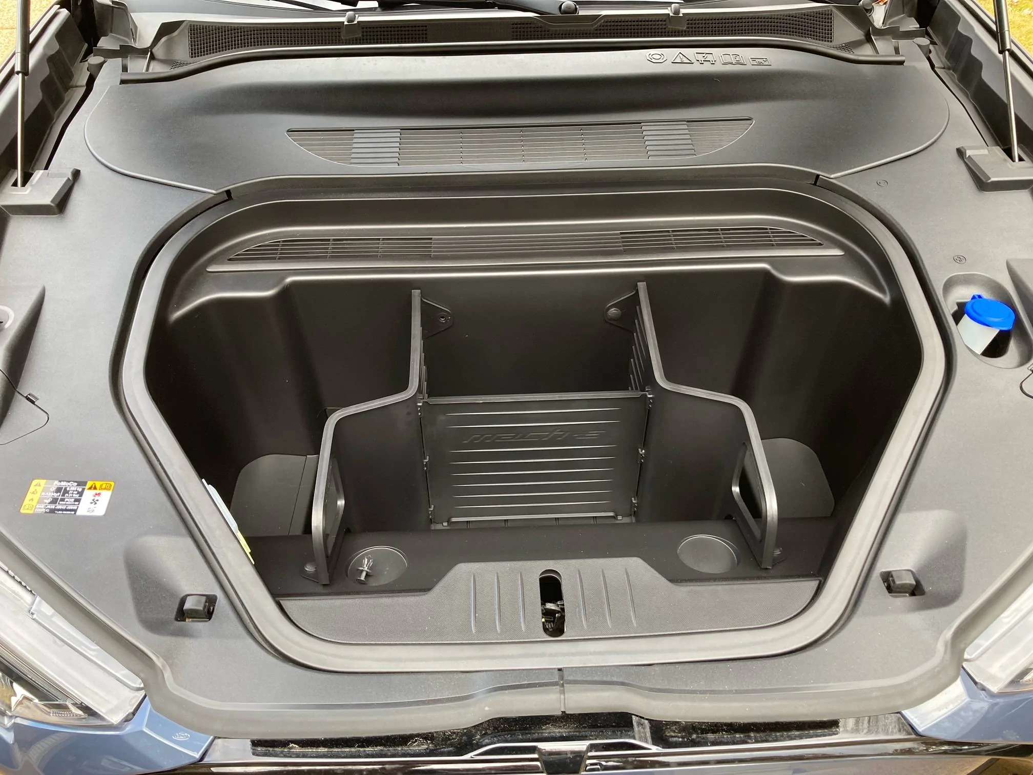 Ford Mustang Mach-E No frunk divider in '23? 1- Befor