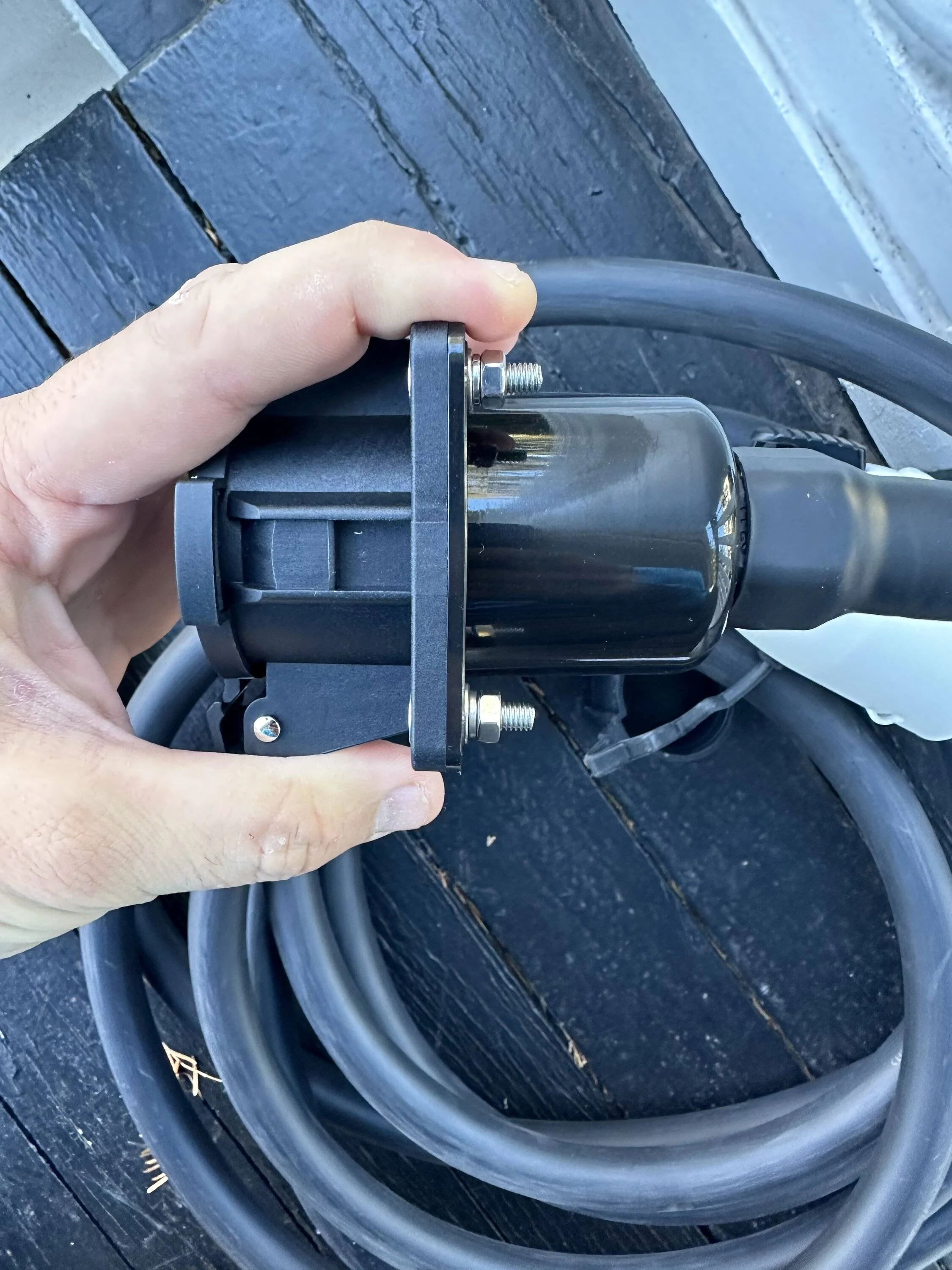 Ford Mustang Mach-E Charger Extension Station E4470CA3-05D5-41DA-AE61-33610549D74A