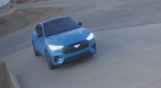 Ford Mustang Mach-E No front illuminated pony while driving? 1674189011857