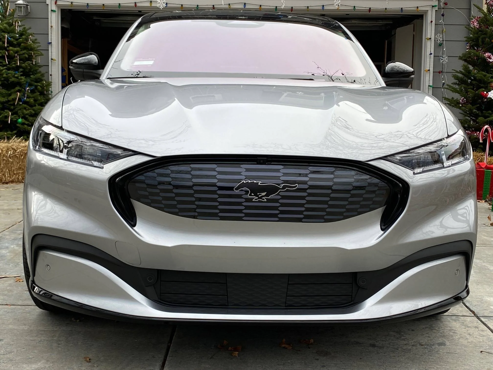Ford Mustang Mach-E Grille Vinyl Wrapped - Before & After Cutoff