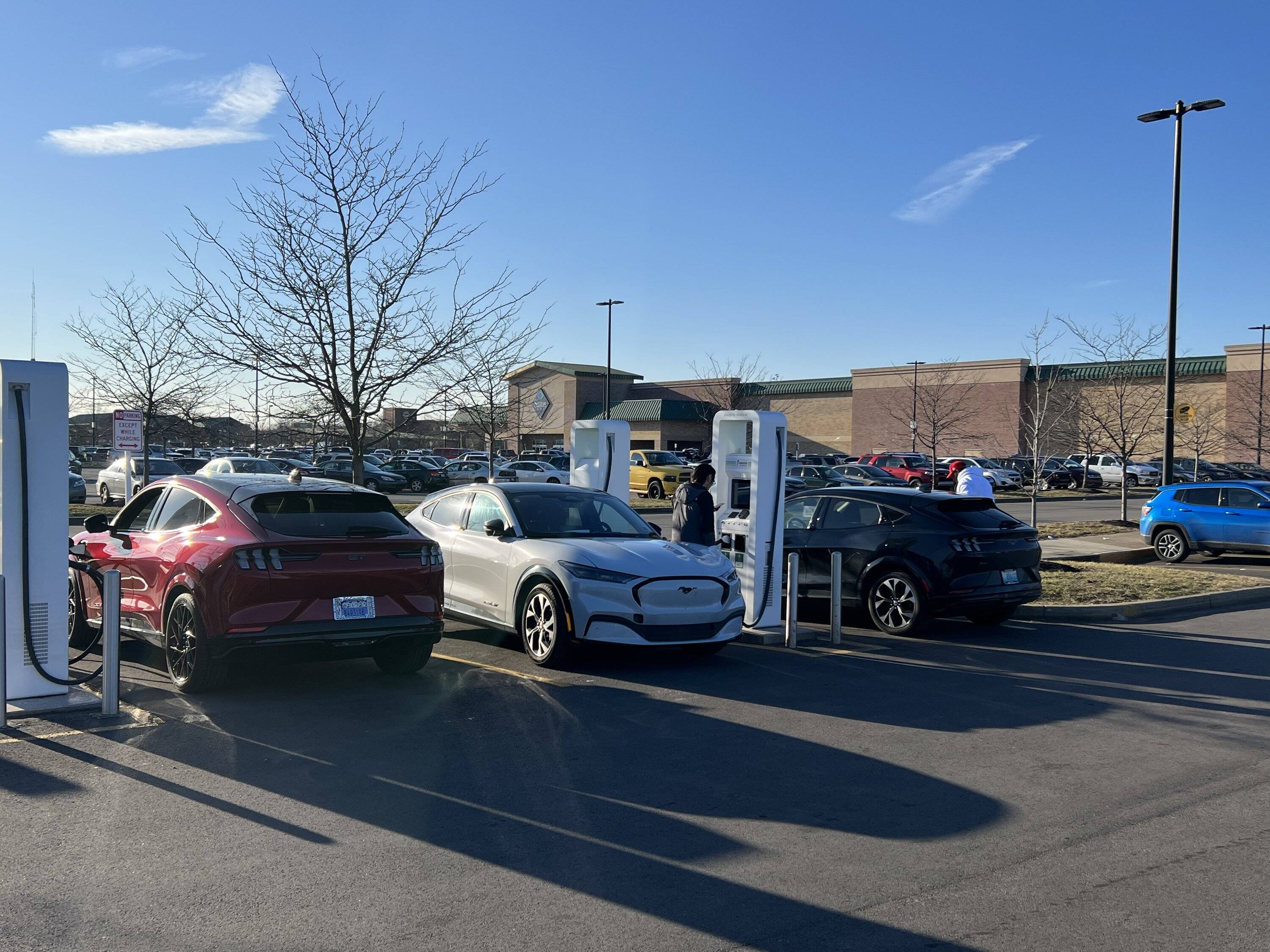 Ford Mustang Mach-E Mach E Fast Charging Rate AFE3B9EB-51E2-4E19-939F-10DF9B9940F6