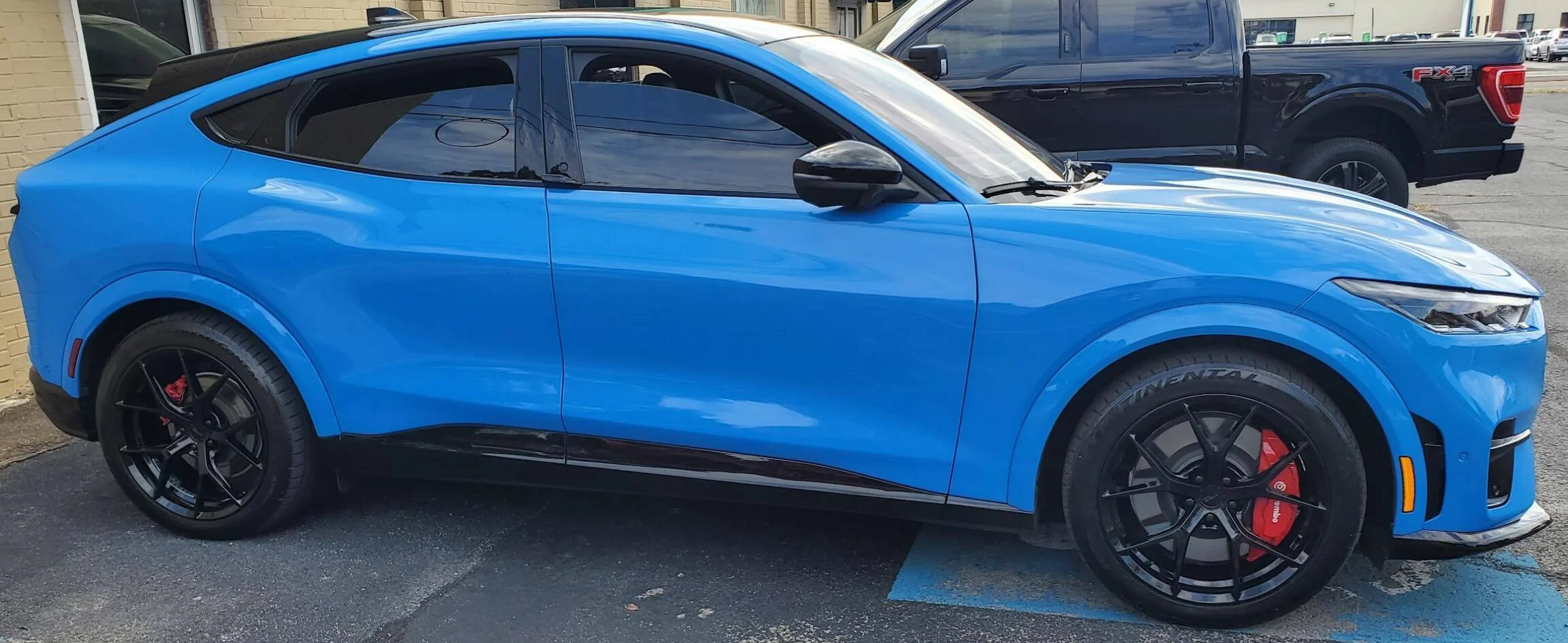 Ford Mustang Mach-E GRABBER BLUE Mach-E Photos 1675310558732