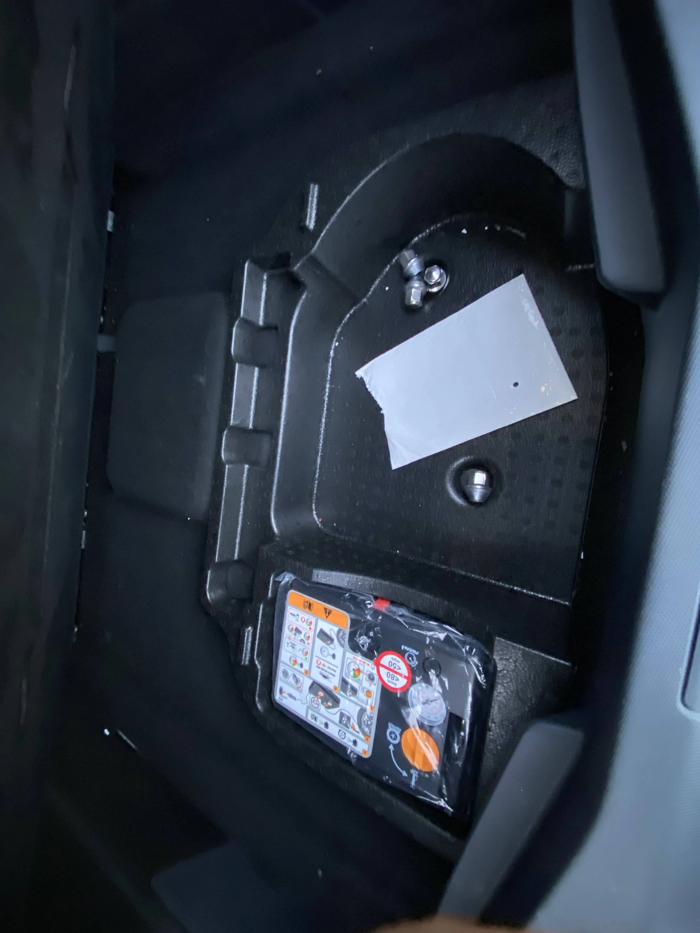 Ford Mustang Mach-E Boot under load floor contents? IMG_1210