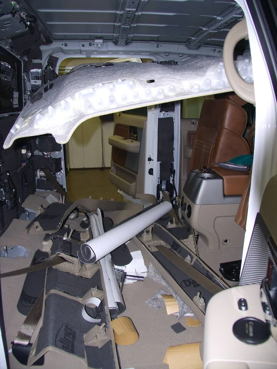 Ford Mustang Mach-E Rear trunk assembly _RW_1015