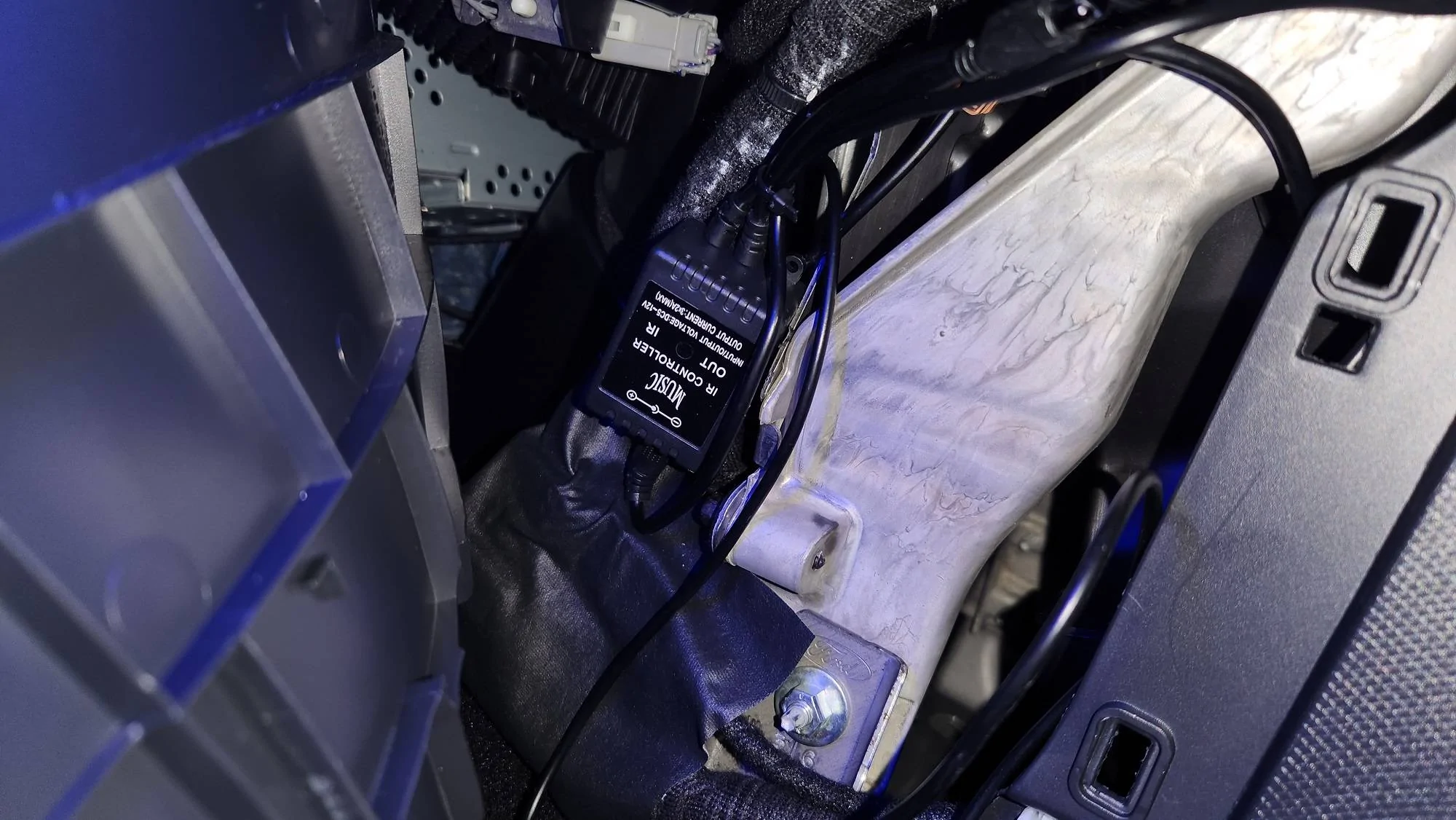 Ford Mustang Mach-E Quick, easy and cheap mod for interior lighting. 20230319_184917