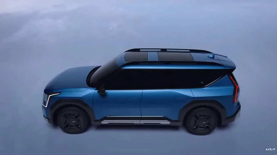 Ford Mustang Mach-E Mach E vs. 2024 Kia EV9 ev9-stream