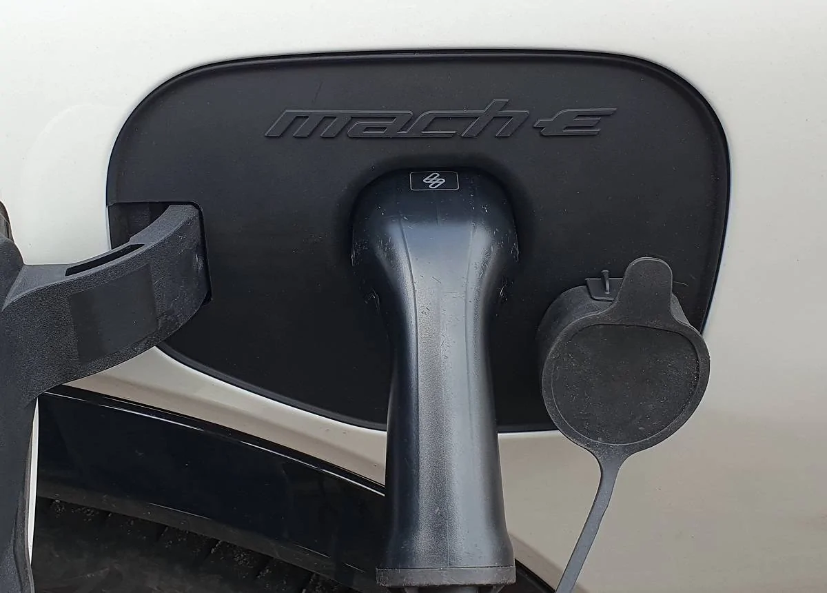 Ford Mustang Mach-E UK Customers MME _Port Cover B