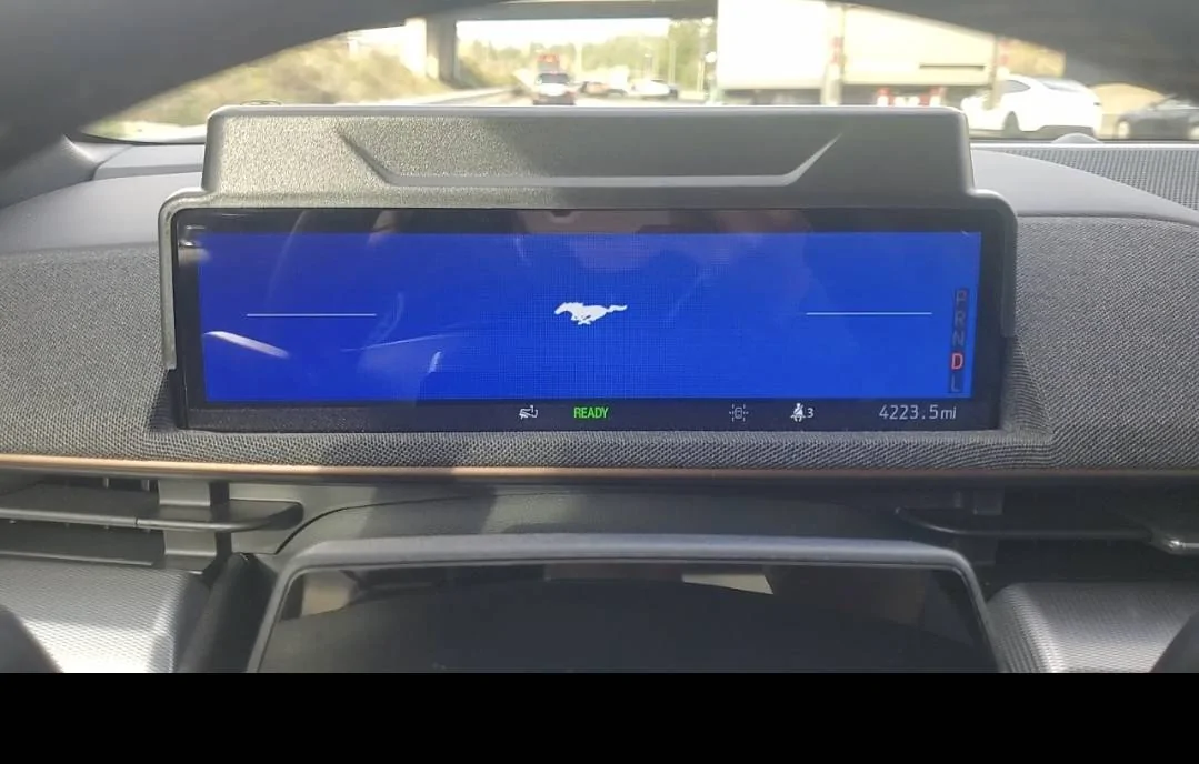 Ford Mustang Mach-E Dash screen off & on cycling while driving Screenshot_20230406_122118