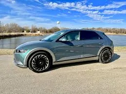 Ford Mustang Mach-E Long Ioniq 5 1 year review by Technology connections 1681682086500
