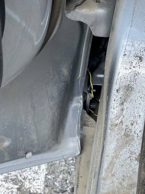 Ford Mustang Mach-E What is this wire in door frame ? IMG_2628