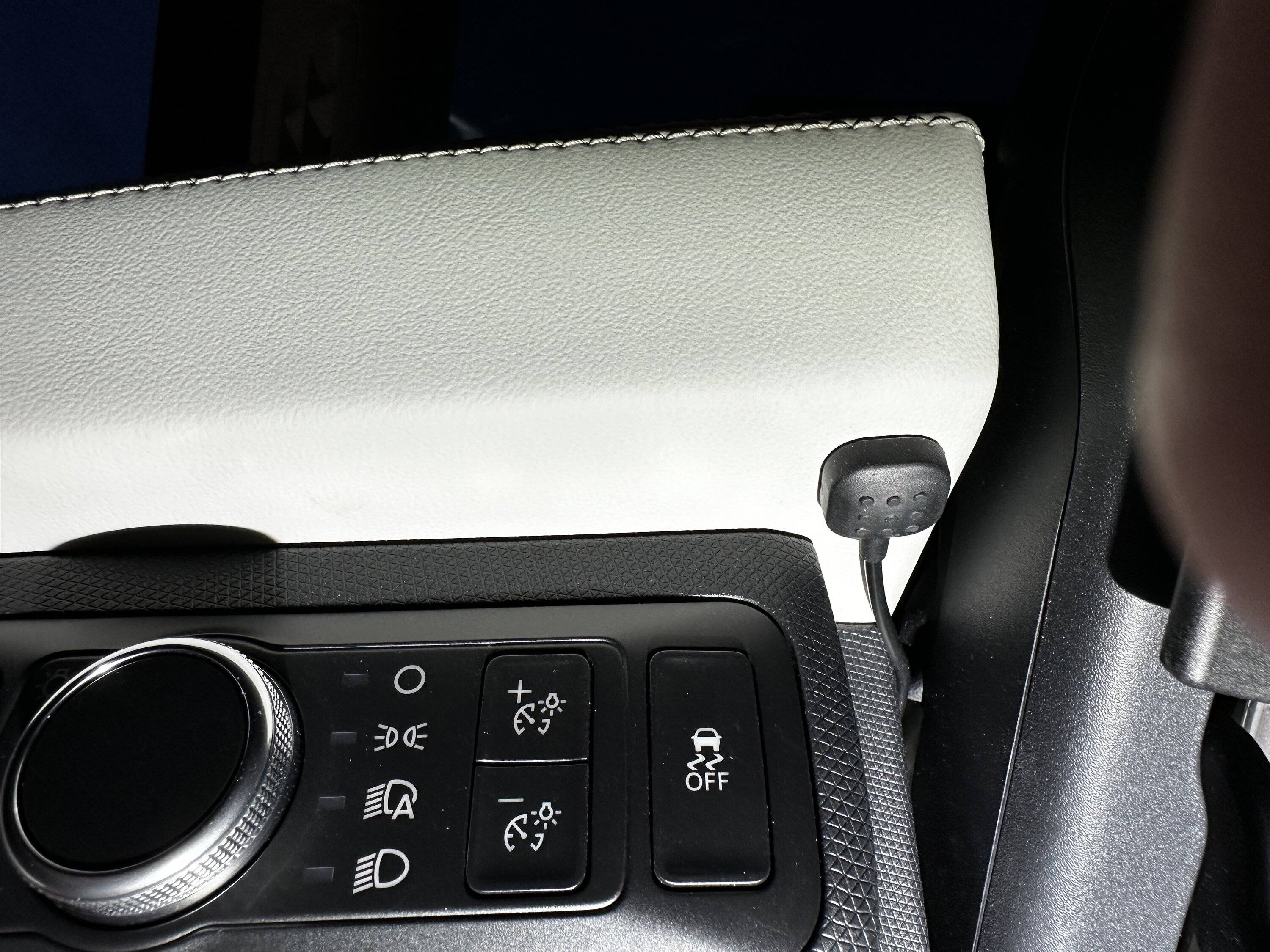 Ford Mustang Mach-E Adding a Physical Interior Liftgate Power Switch 080C5D1B-E8C8-4D43-AF9B-D843BA59B31D