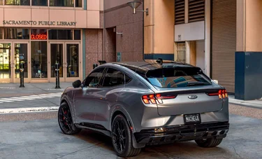 SV706 Mach E Gloss Black-12DDD.webp